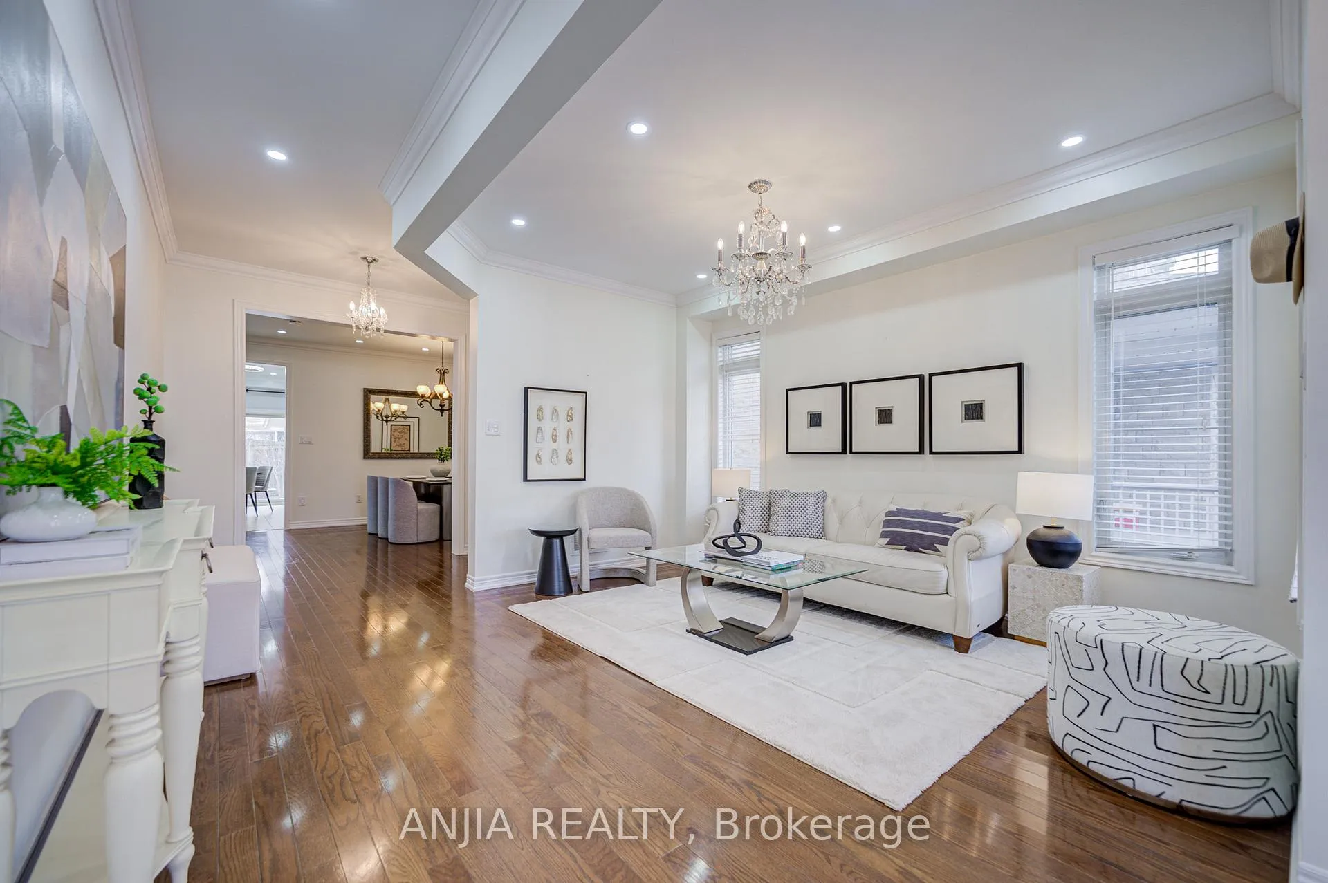 Photo 6 of 409 Williamson Road, Markham, Greensborough — HOMEH