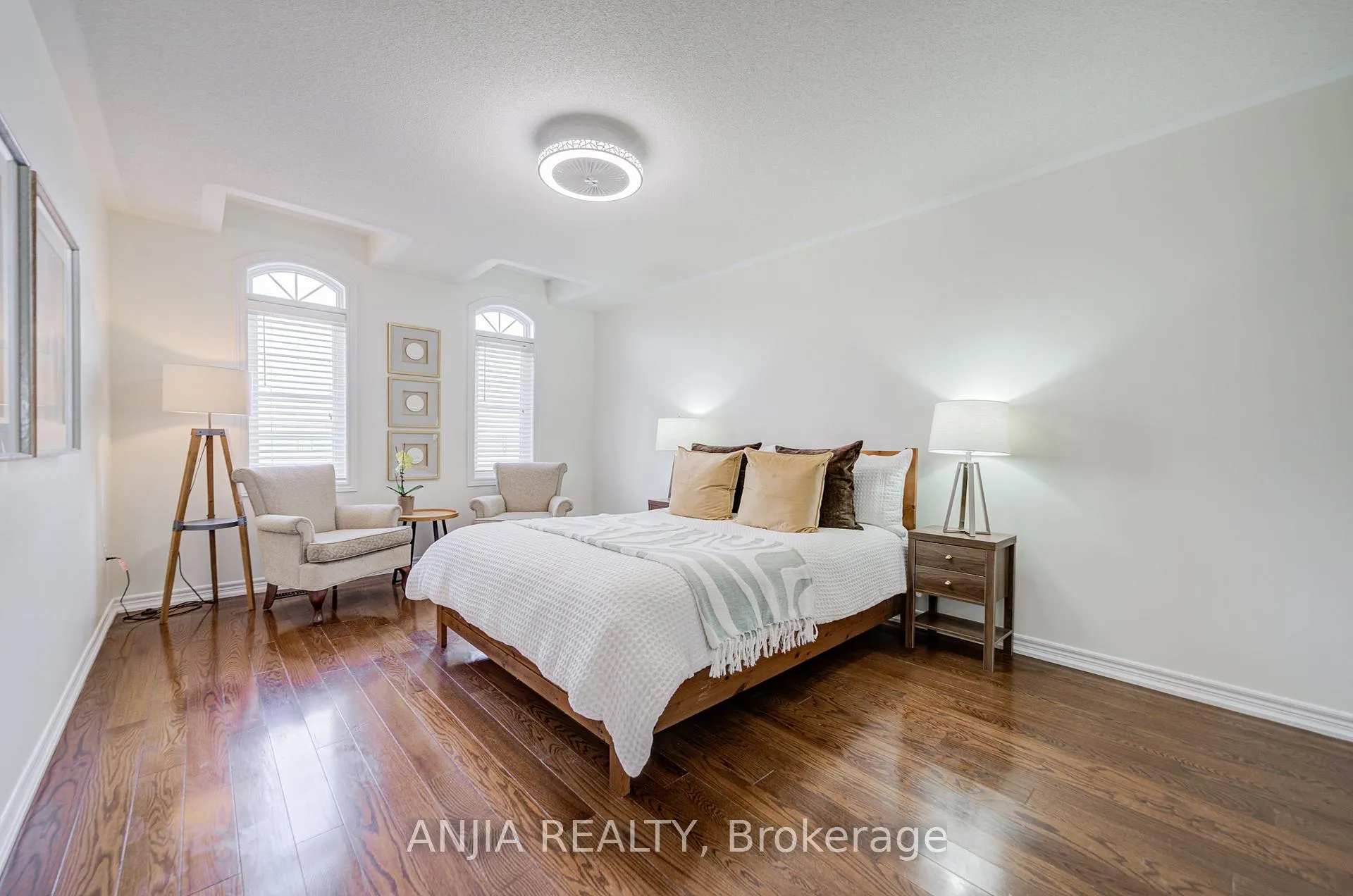 Photo 26 of 409 Williamson Road, Markham, Greensborough — HOMEH