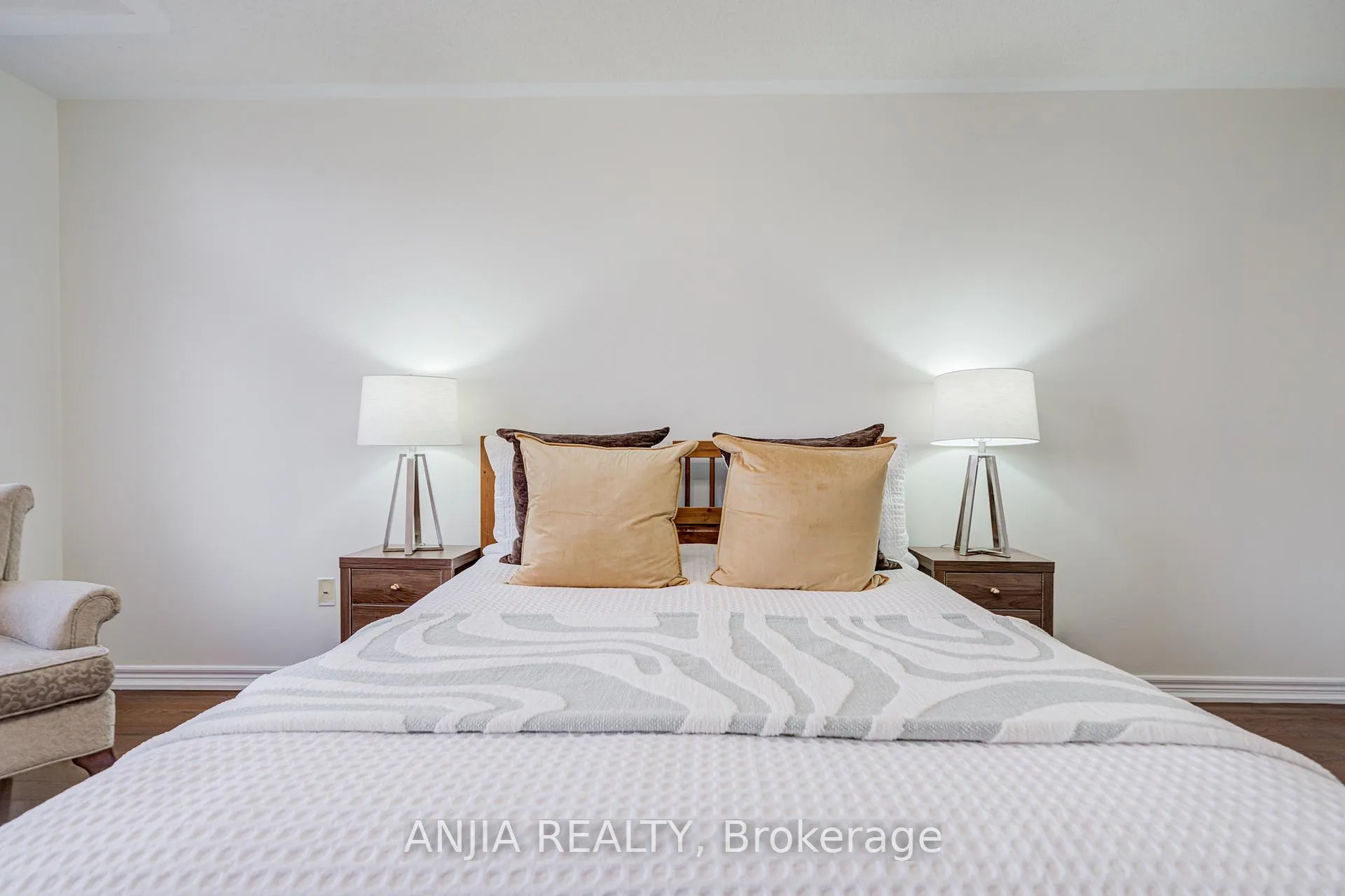 Photo 28 of 409 Williamson Road, Markham, Greensborough — HOMEH