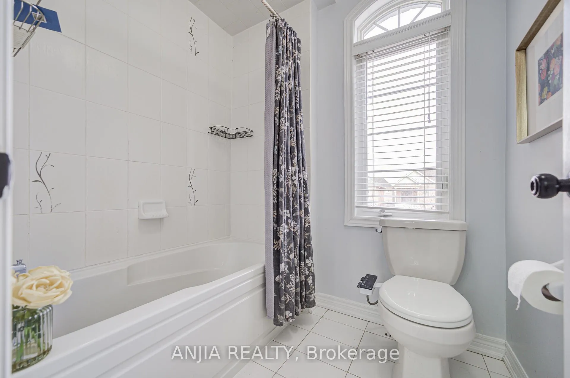 Photo 34 of 409 Williamson Road, Markham, Greensborough — HOMEH