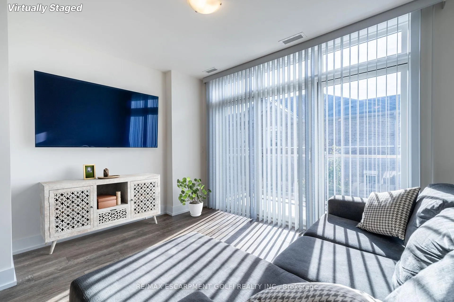 Photo 11 of Unit 19, 261 Skinner Road, Hamilton, Waterdown — HOMEH