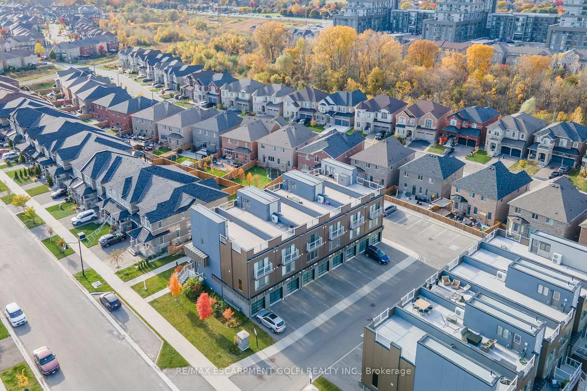 Photo 39 of Unit 19, 261 Skinner Road, Hamilton, Waterdown — HOMEH
