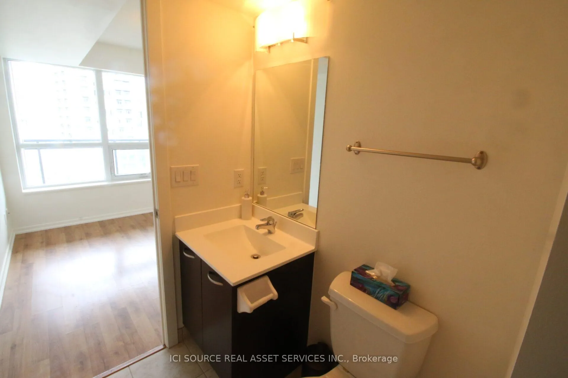 Photo 6 of Unit 1222, 38 Joe Shuster Way, Toronto, South Parkdale — HOMEH