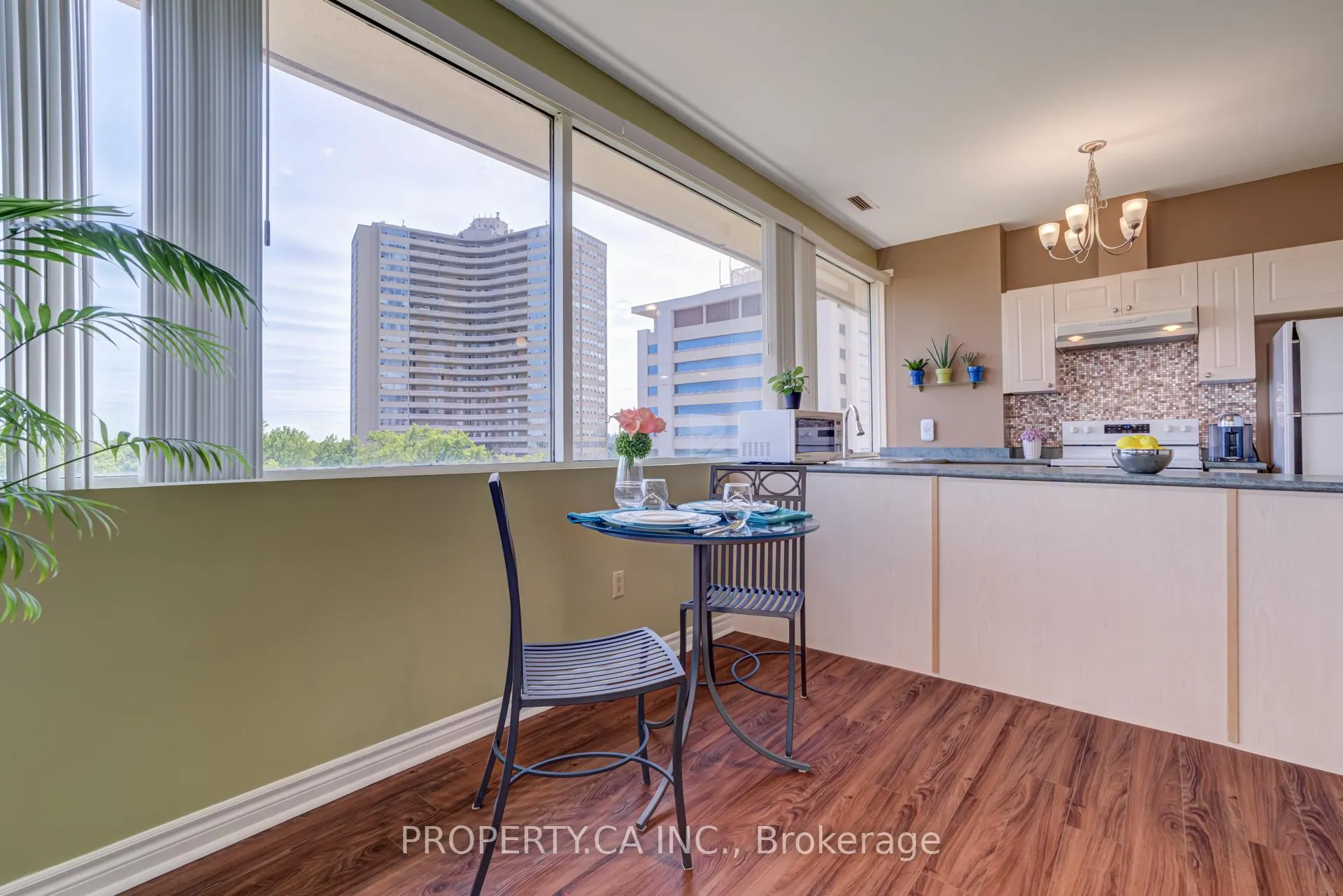 Photo 11 of Unit 512, 10 Gateway Boulevard, Toronto, Flemingdon Park — HOMEH