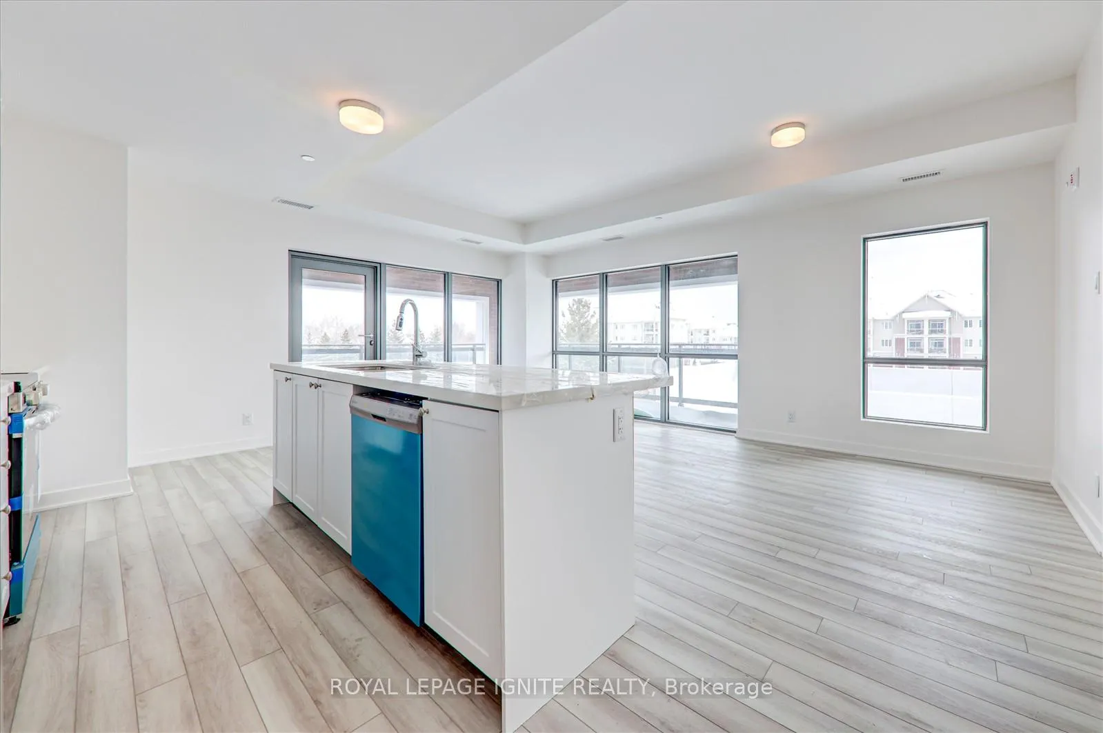 Photo 8 of Unit 303, 55 Clarington Boulevard, Clarington, Bowmanville — HOMEH