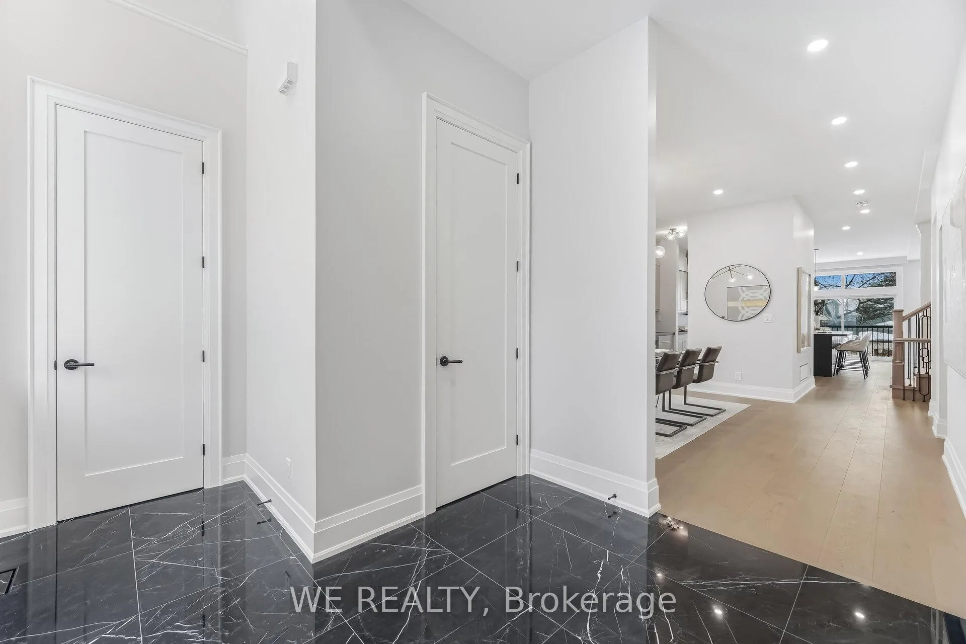 Photo 6 of 711 Hillview Crescent, Pickering, West Shore — HOMEH