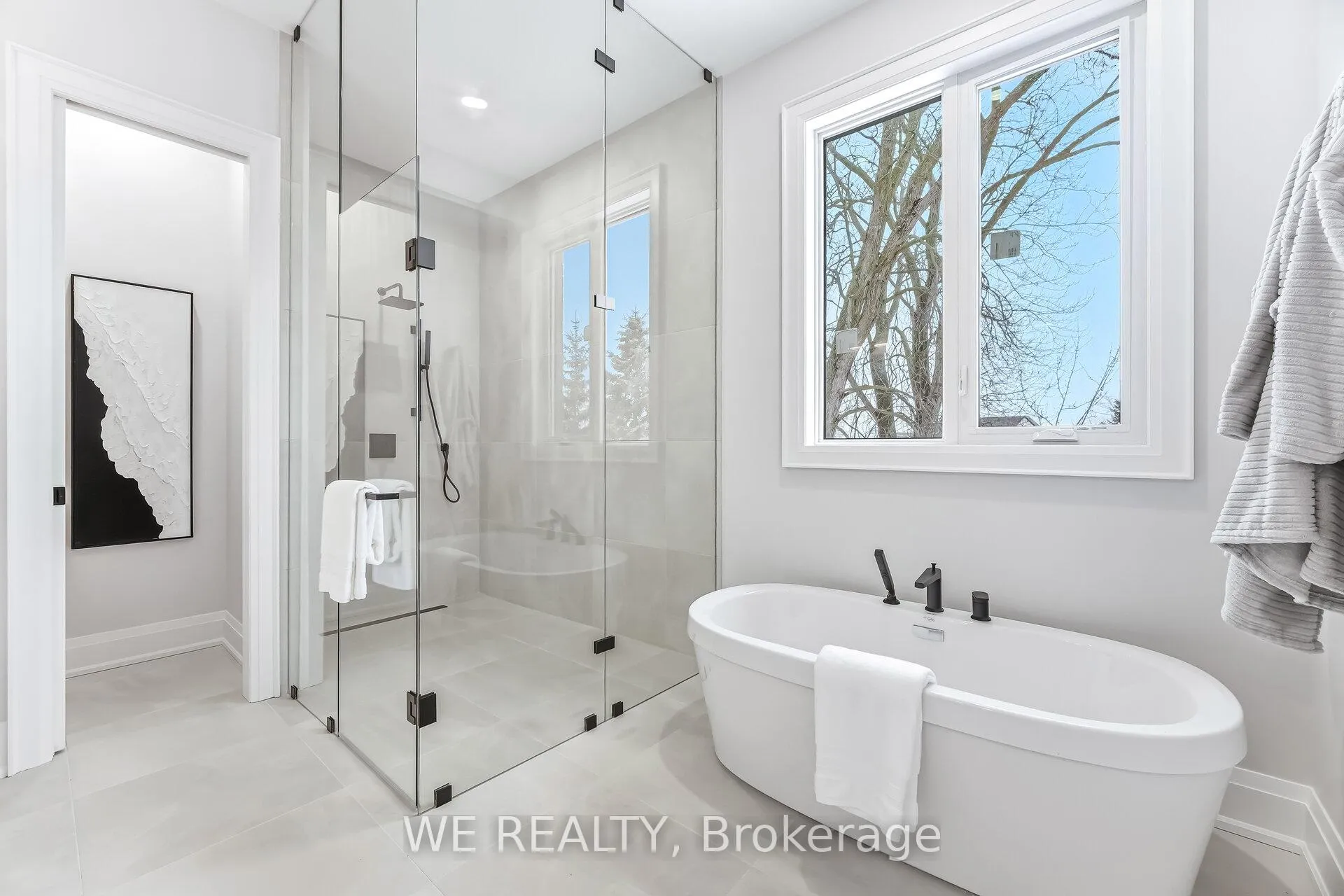 Photo 37 of 711 Hillview Crescent, Pickering, West Shore — HOMEH