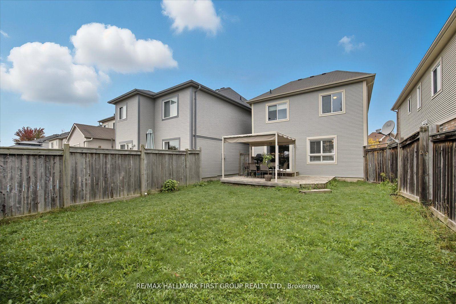 Photo 18 of 151 Honeyman Drive, Clarington, Bowmanville — HOMEH