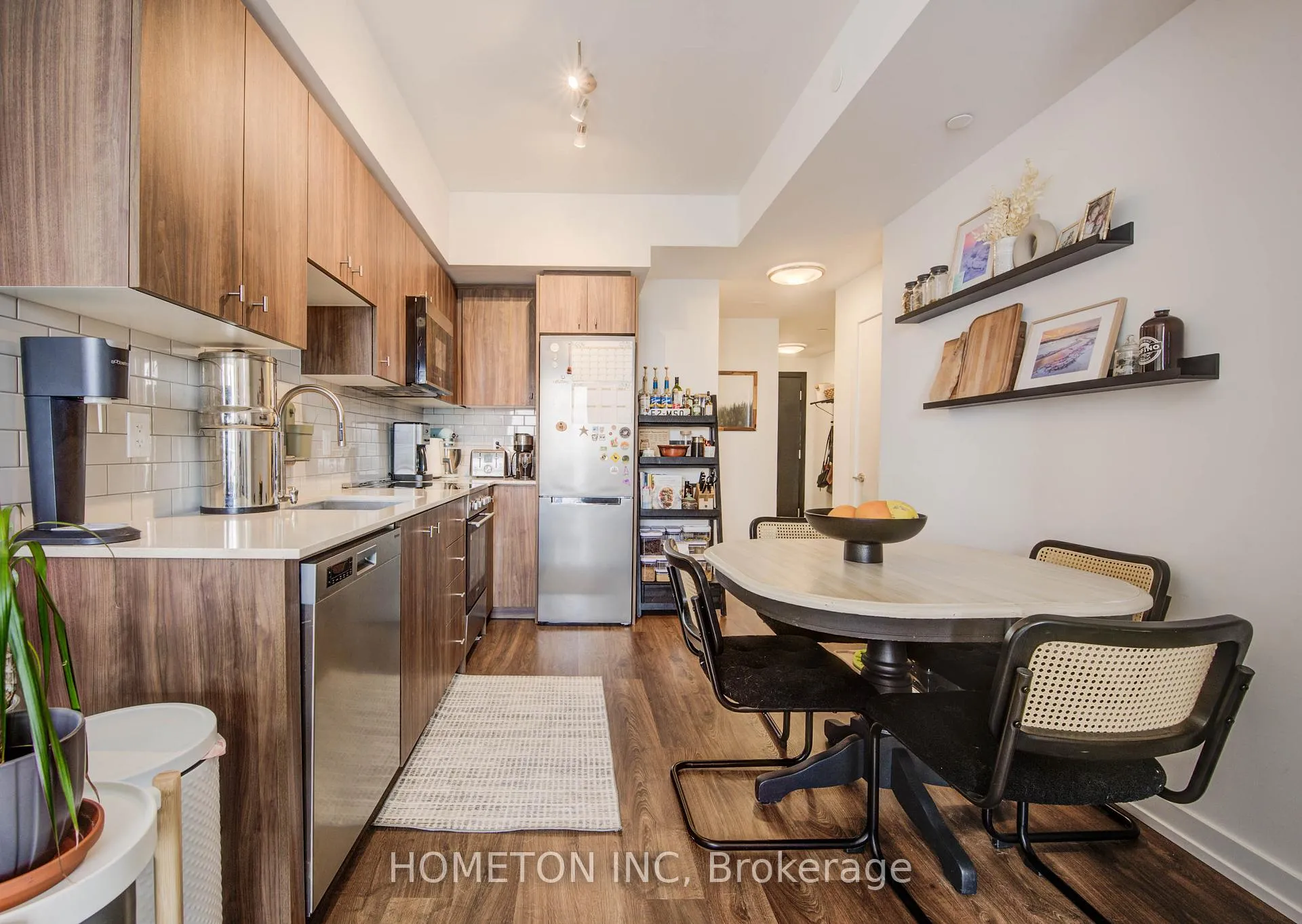 Photo 7 of Unit 704, 15 Wellington Street S, Kitchener, Uptown Waterloo/Westmount — HOMEH