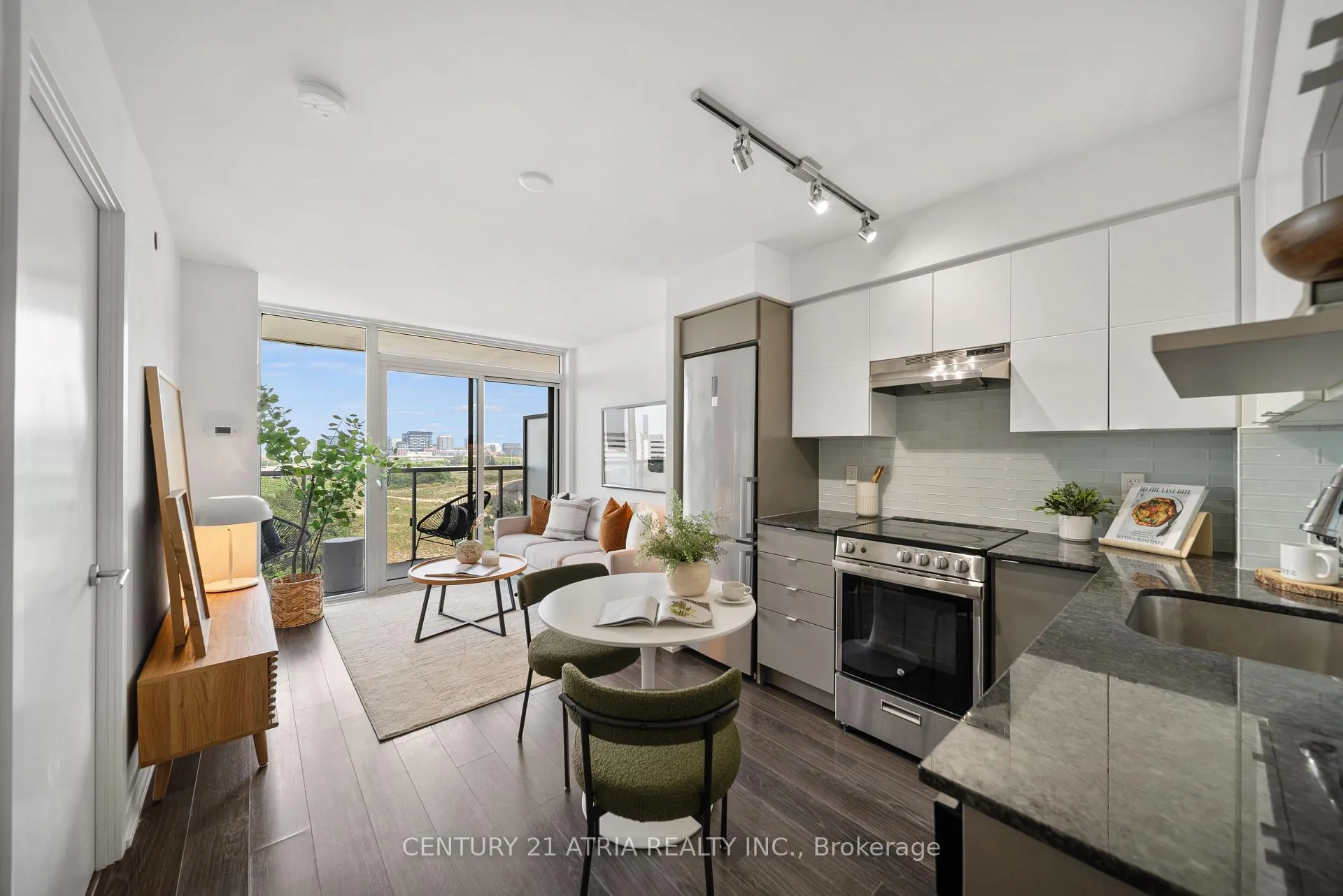 Photo 5 of Unit 908, 120 Varna Drive, Toronto, Englemount-Lawrence — HOMEH