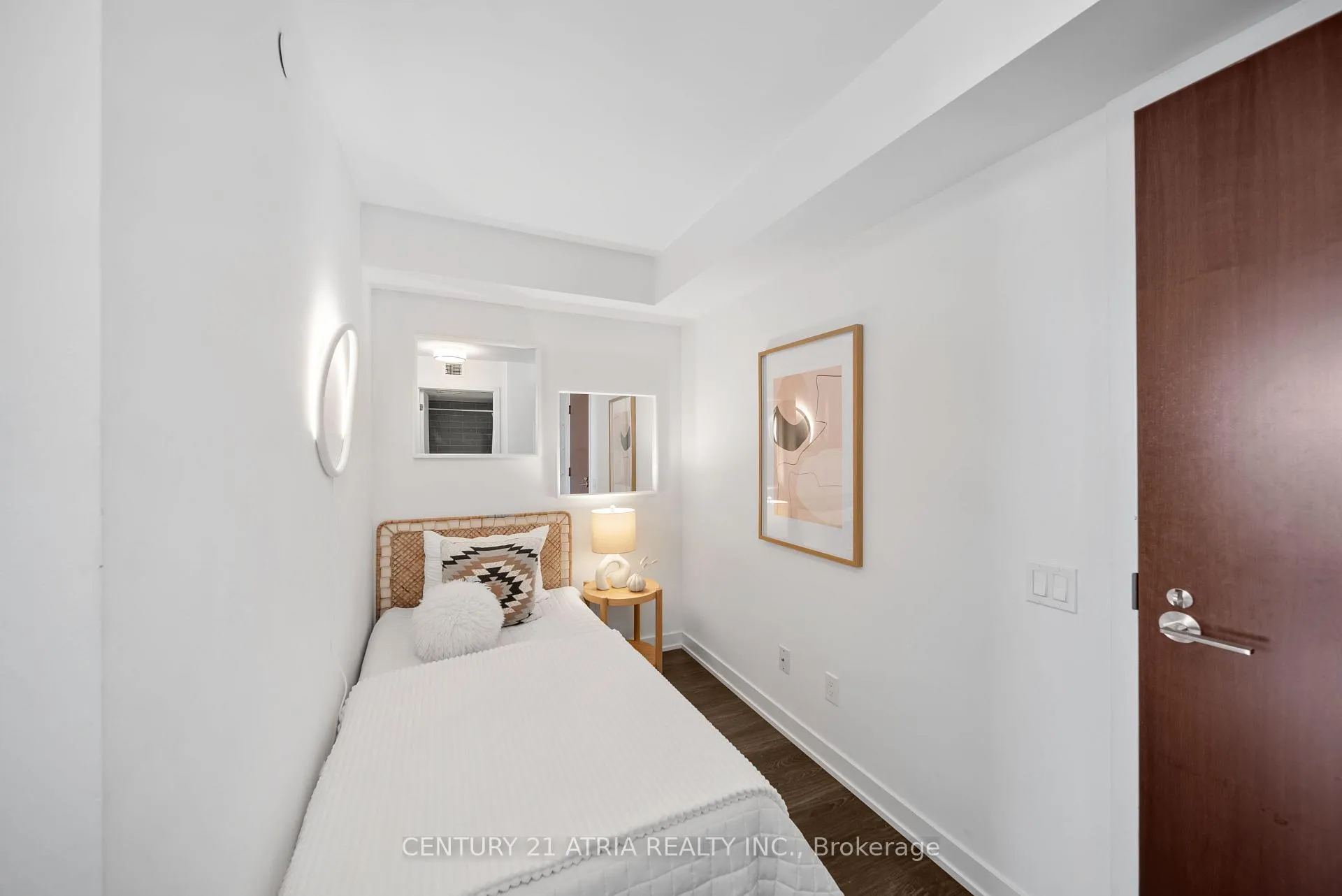 Photo 9 of Unit 908, 120 Varna Drive, Toronto, Englemount-Lawrence — HOMEH