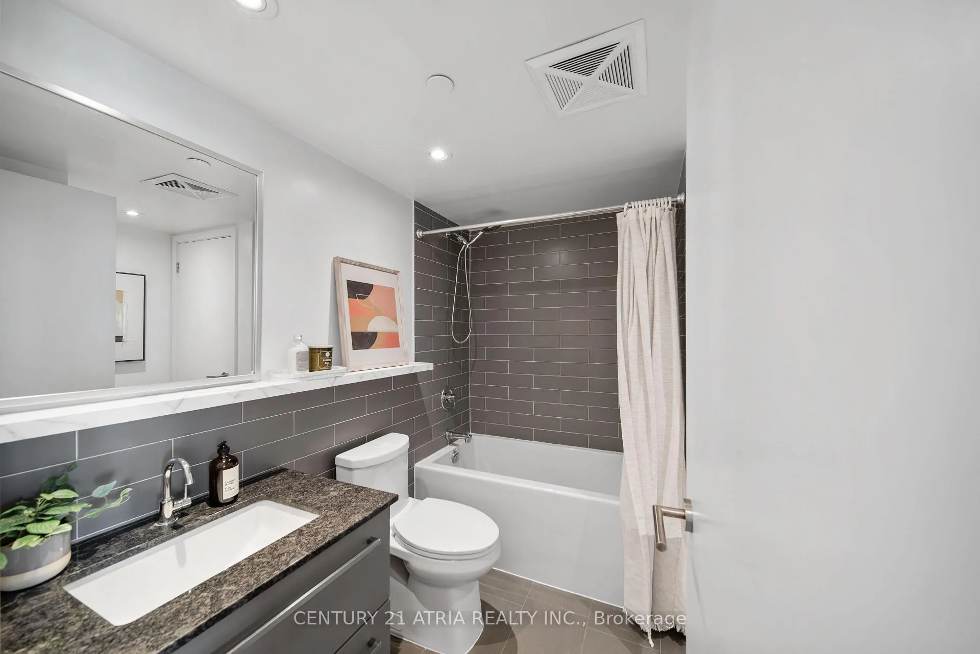Photo 12 of Unit 908, 120 Varna Drive, Toronto, Englemount-Lawrence — HOMEH