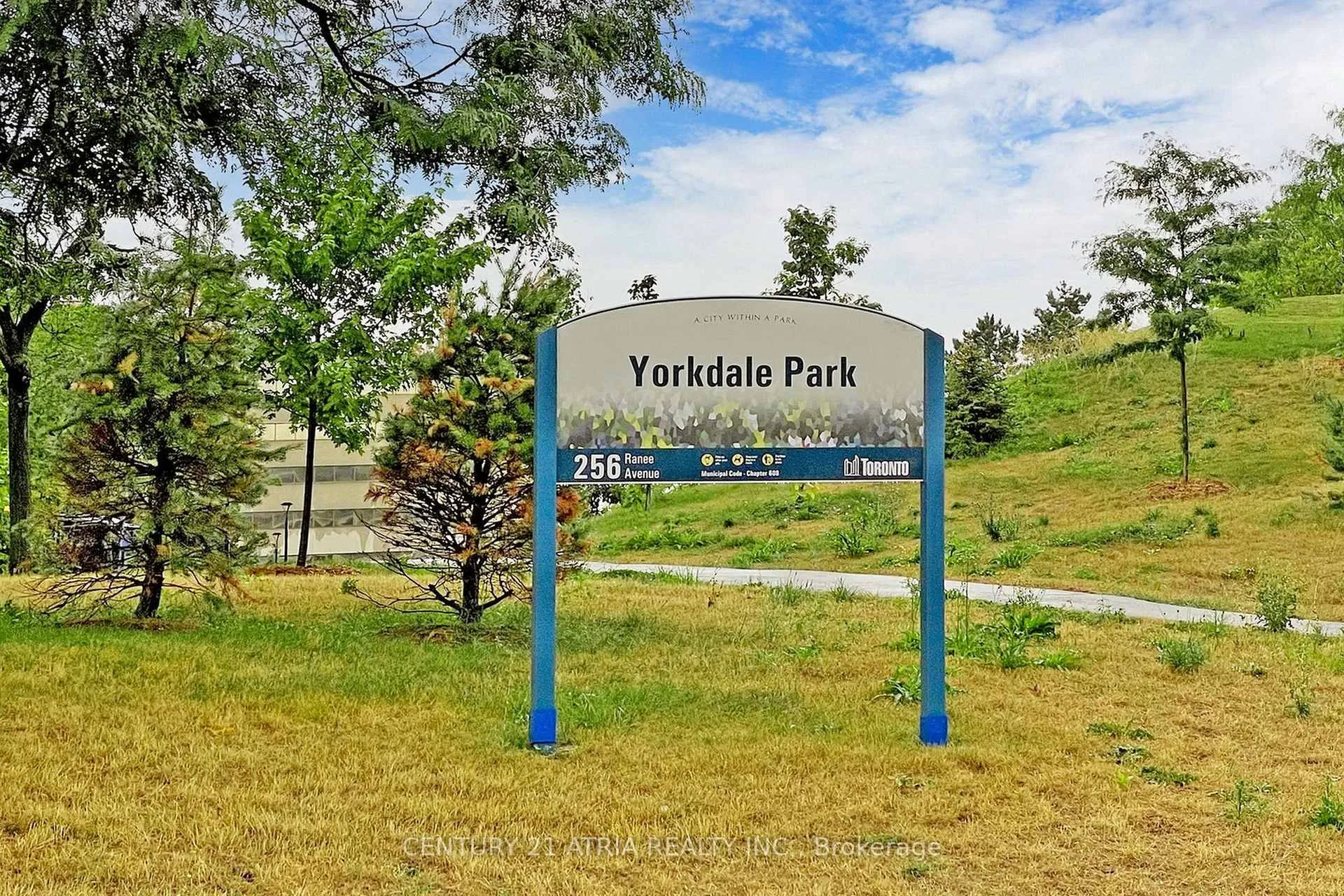 Photo 38 of Unit 908, 120 Varna Drive, Toronto, Englemount-Lawrence — HOMEH
