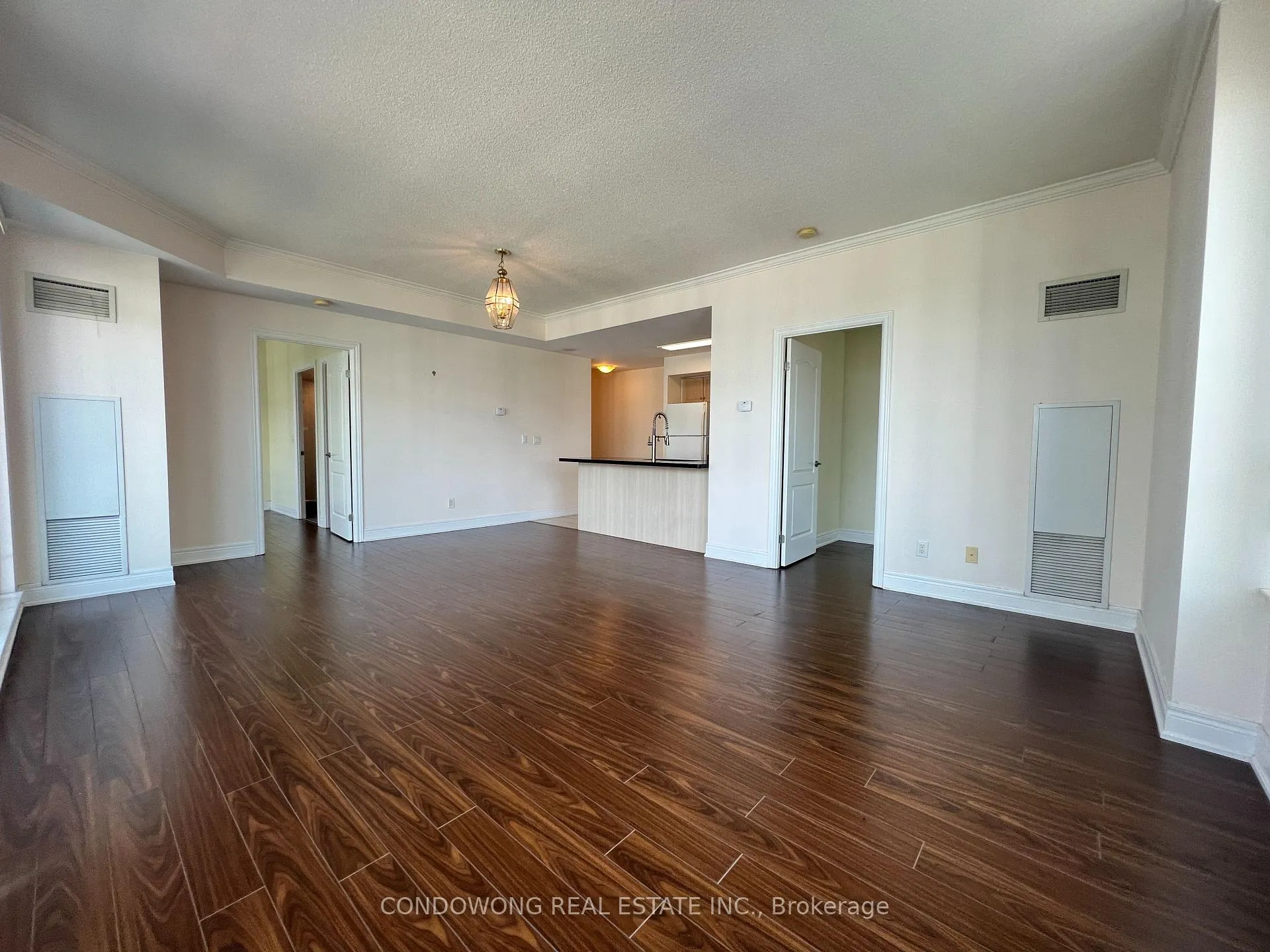 Photo 3 of Unit 1007, 62 Suncrest Boulevard, Markham, Thornhill — HOMEH