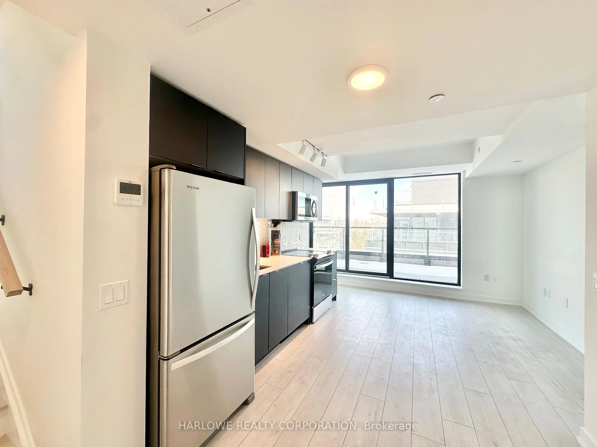 Front of Unit PH523 E, 1610 Charles Street