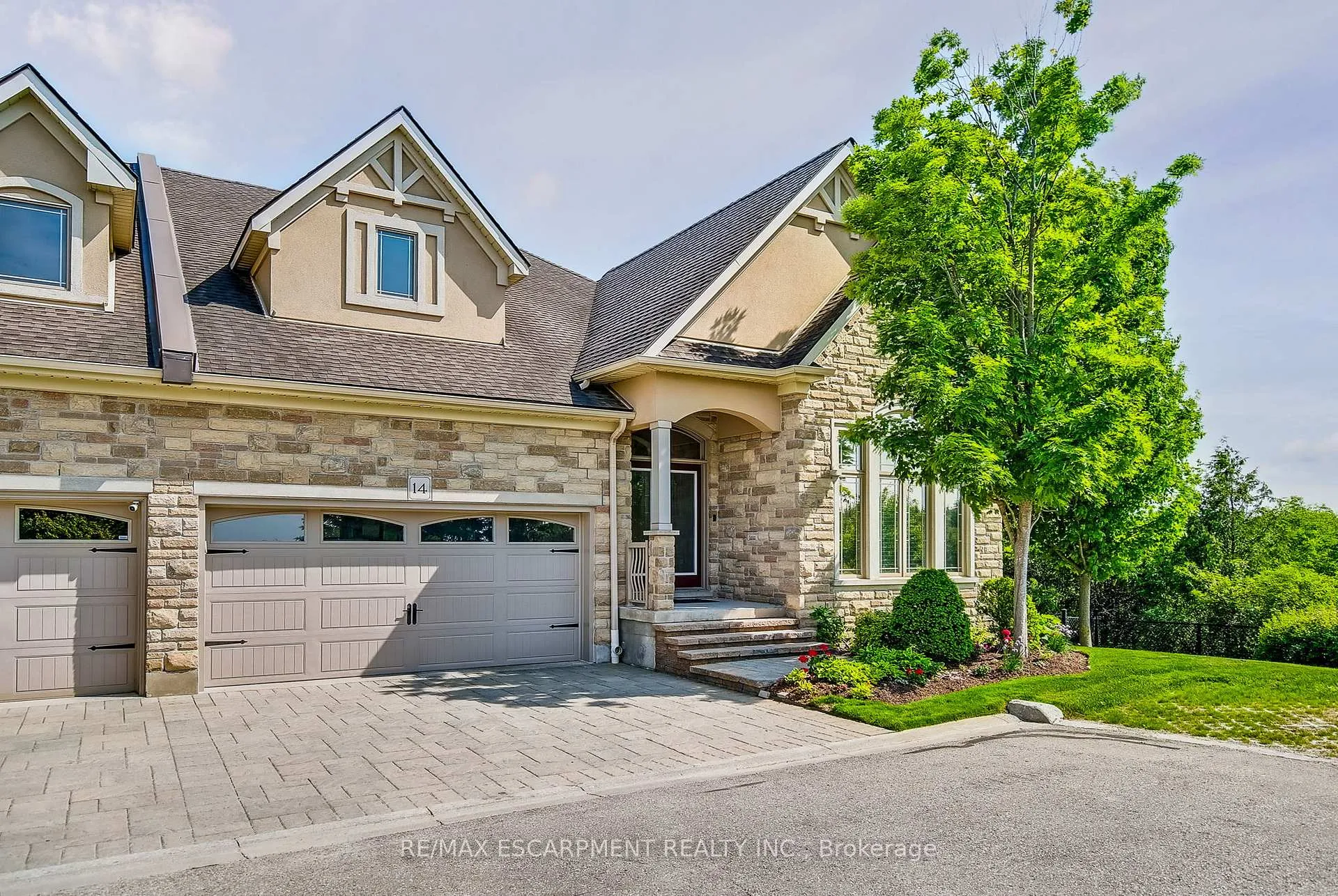 Front of Unit 14, 19 Simmonds Drive
