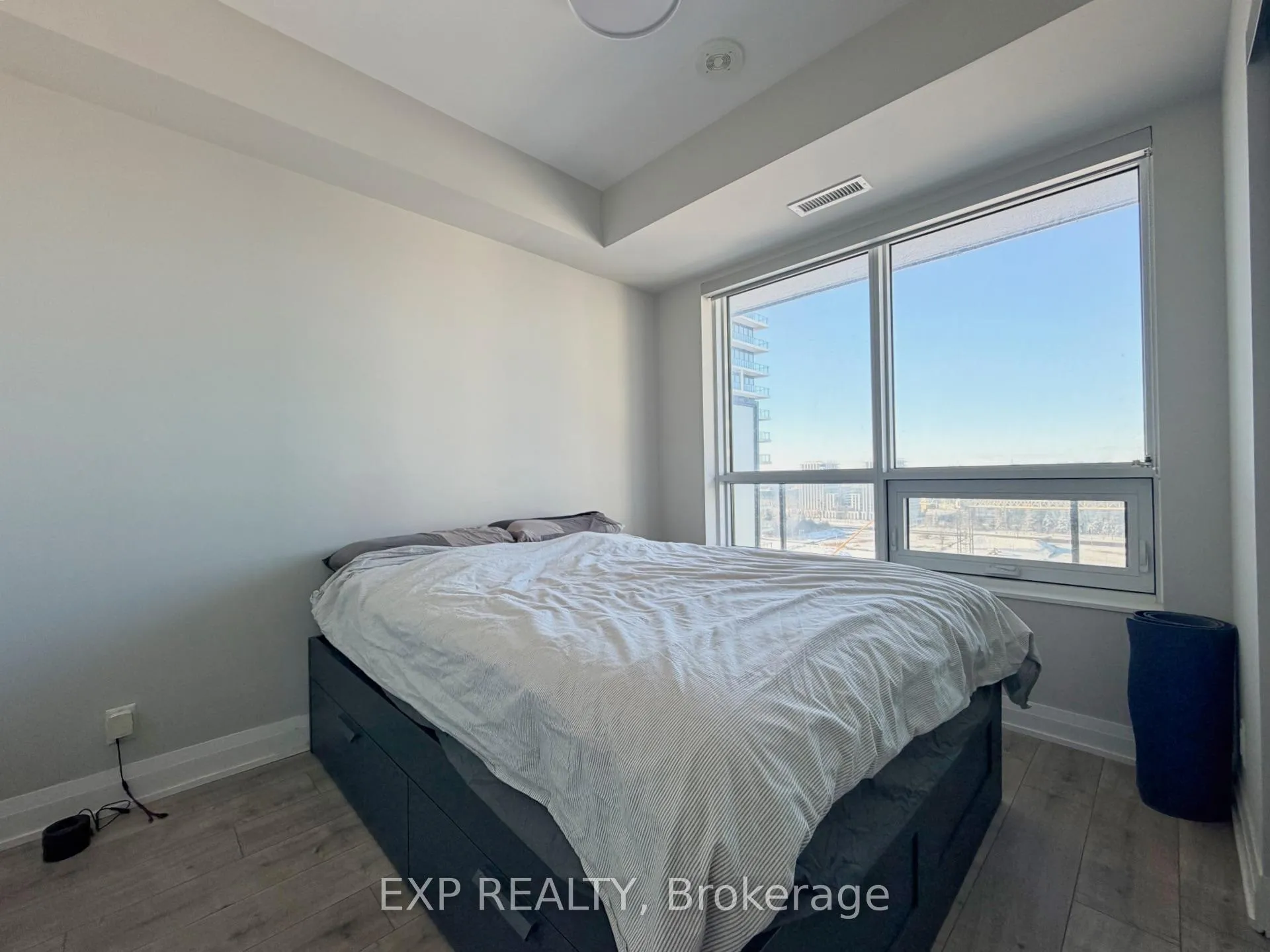 Photo 7 of Unit 1807, 18 Water Walk Drive, Markham, Unionville — HOMEH