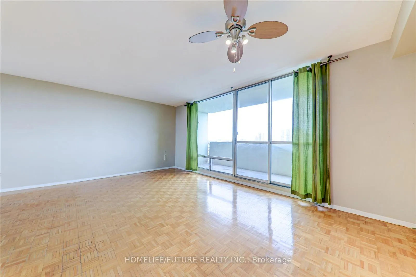 Photo 14 of Unit 914, 1 Massey Square, Toronto, Crescent Town — HOMEH