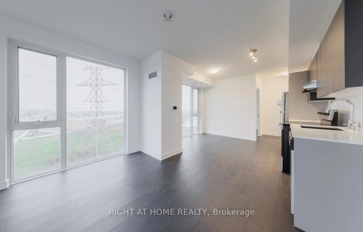 Photo 16 of Unit B613, 3200 Dakota Common, Burlington, Alton — HOMEH