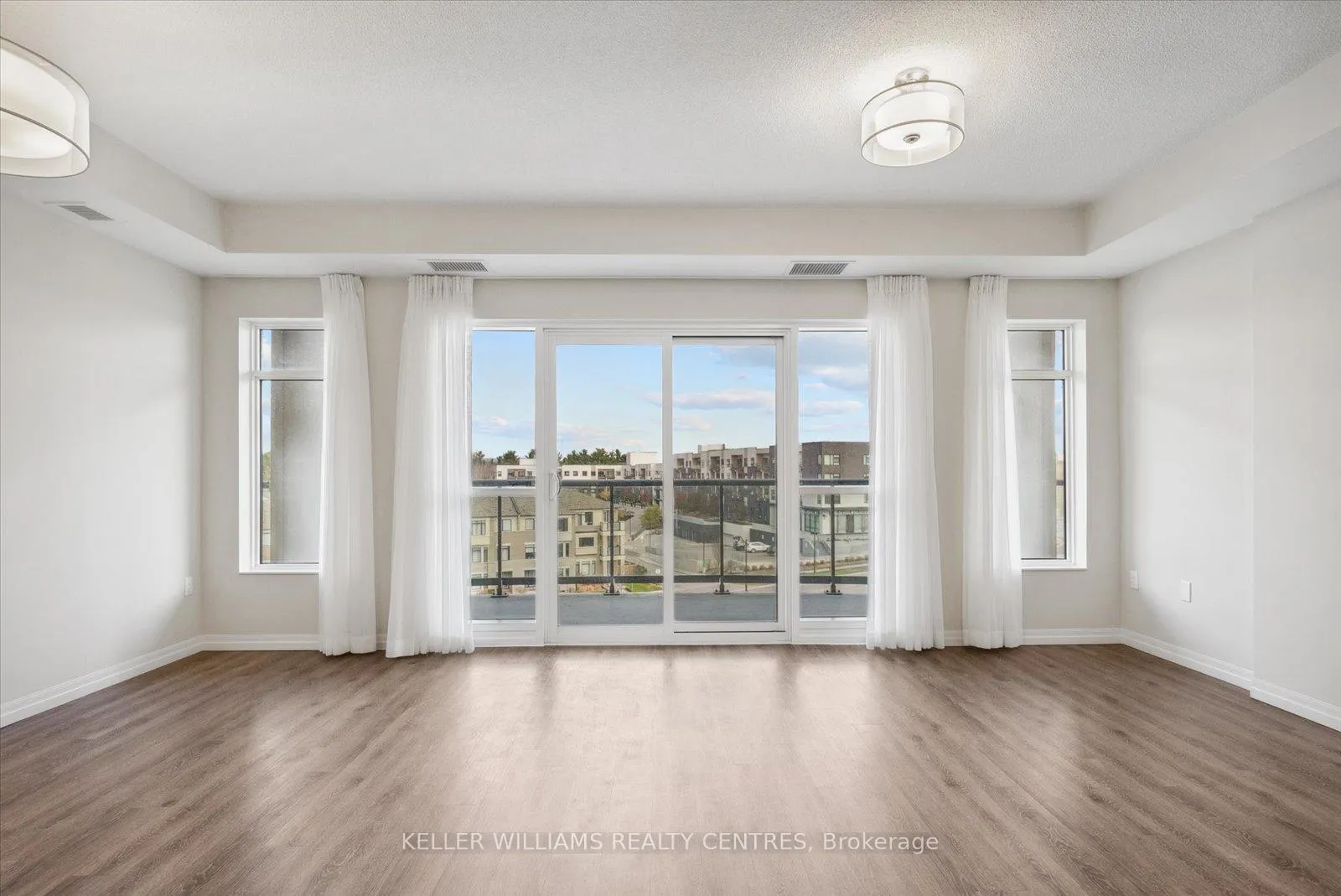 Photo 8 of Unit 618, 460 William Graham Drive, Aurora, Rural Aurora — HOMEH