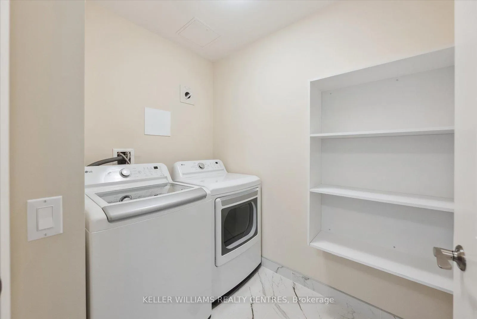 Photo 23 of Unit 618, 460 William Graham Drive, Aurora, Rural Aurora — HOMEH