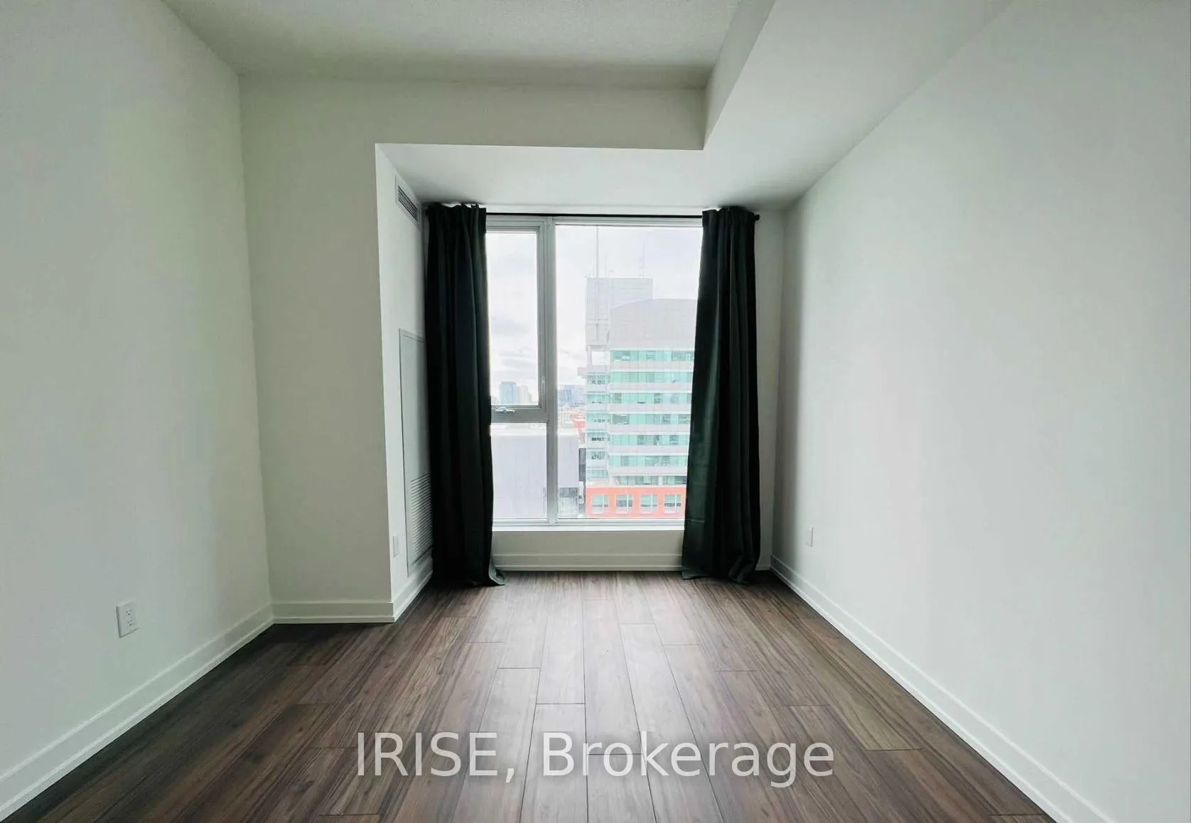 Photo 13 of Unit 809, 55 Duke Street W, Kitchener, City Commercial Core — HOMEH