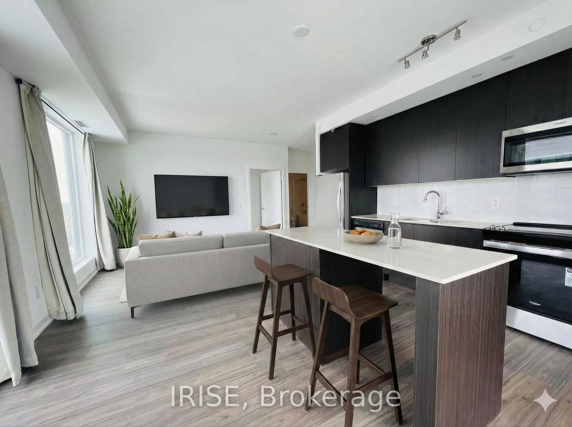 Photo 1 of Unit 809, 55 Duke Street W, Kitchener, City Commercial Core — HOMEH