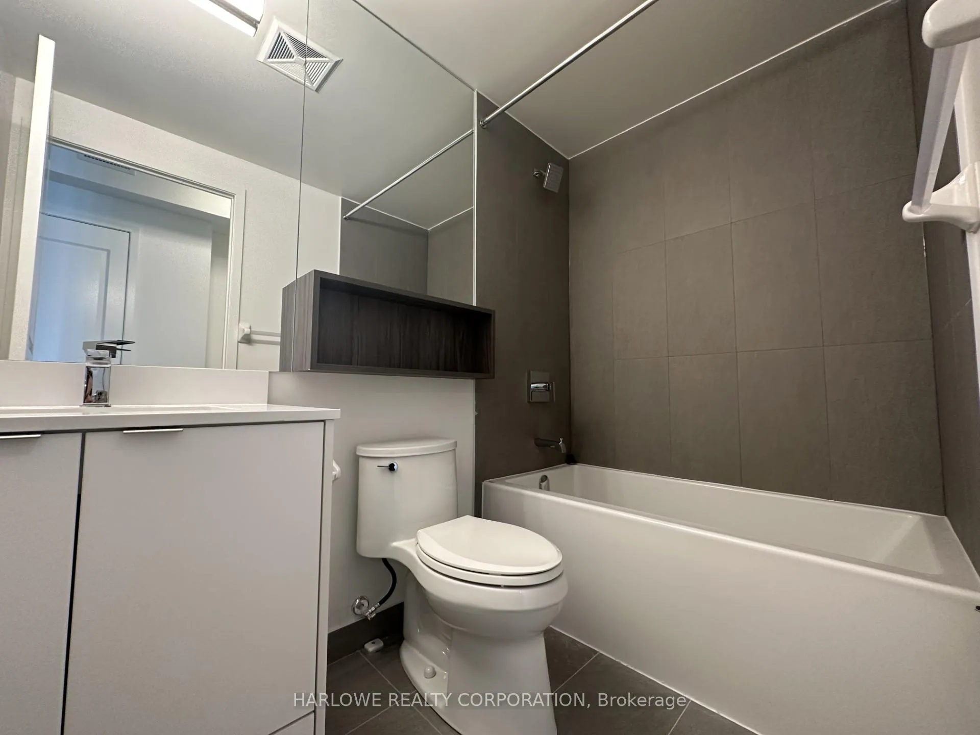 Photo 5 of Unit 4112, 100 Dalhousie Street, Toronto, Church-Yonge Corridor — HOMEH