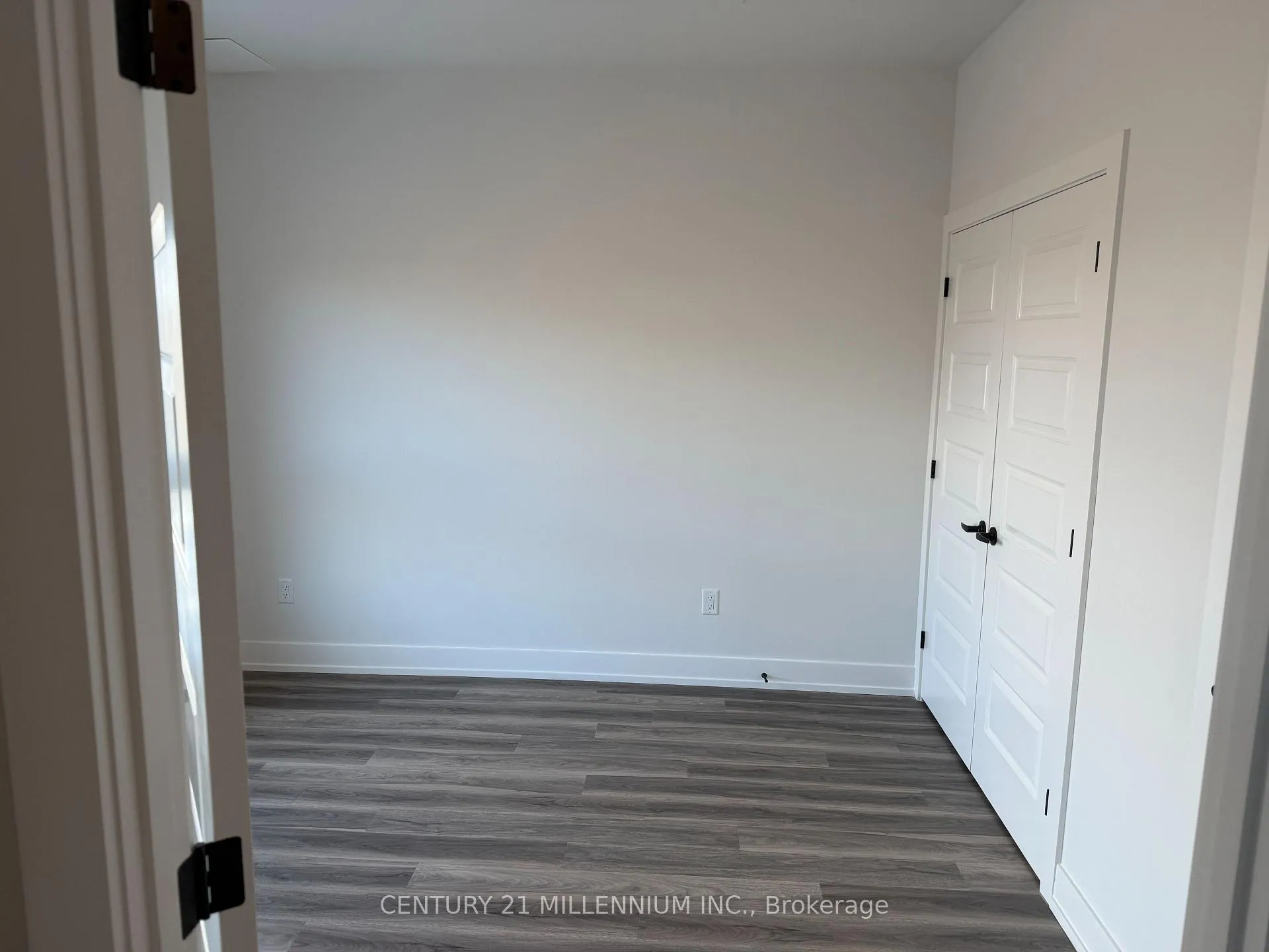 Photo 4 of Unit 523, 1100 Lackner Place, Kitchener — HOMEH