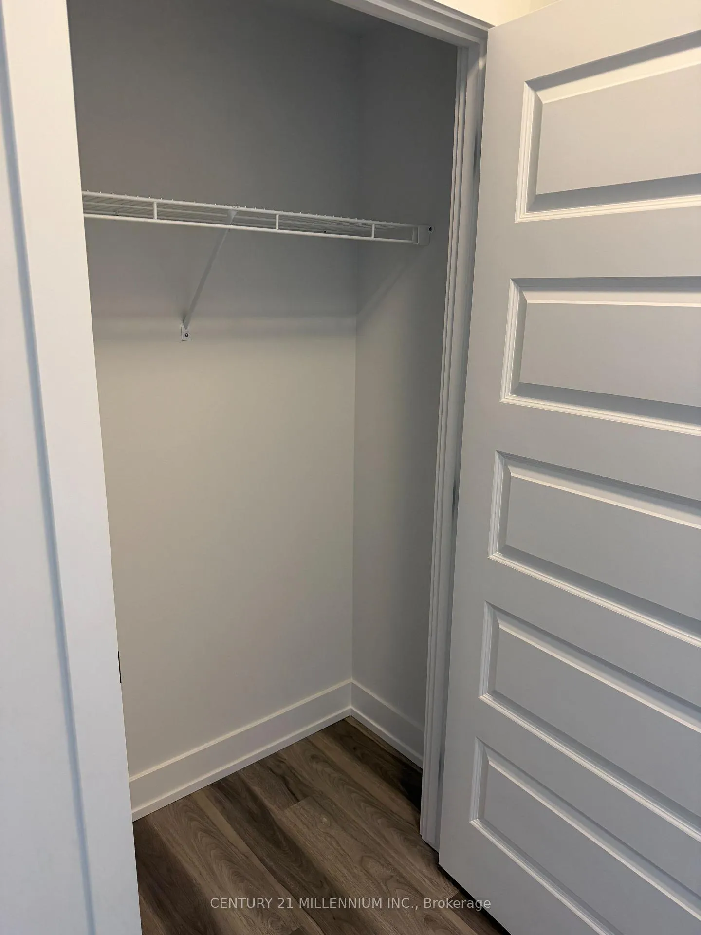 Photo 8 of Unit 523, 1100 Lackner Place, Kitchener — HOMEH