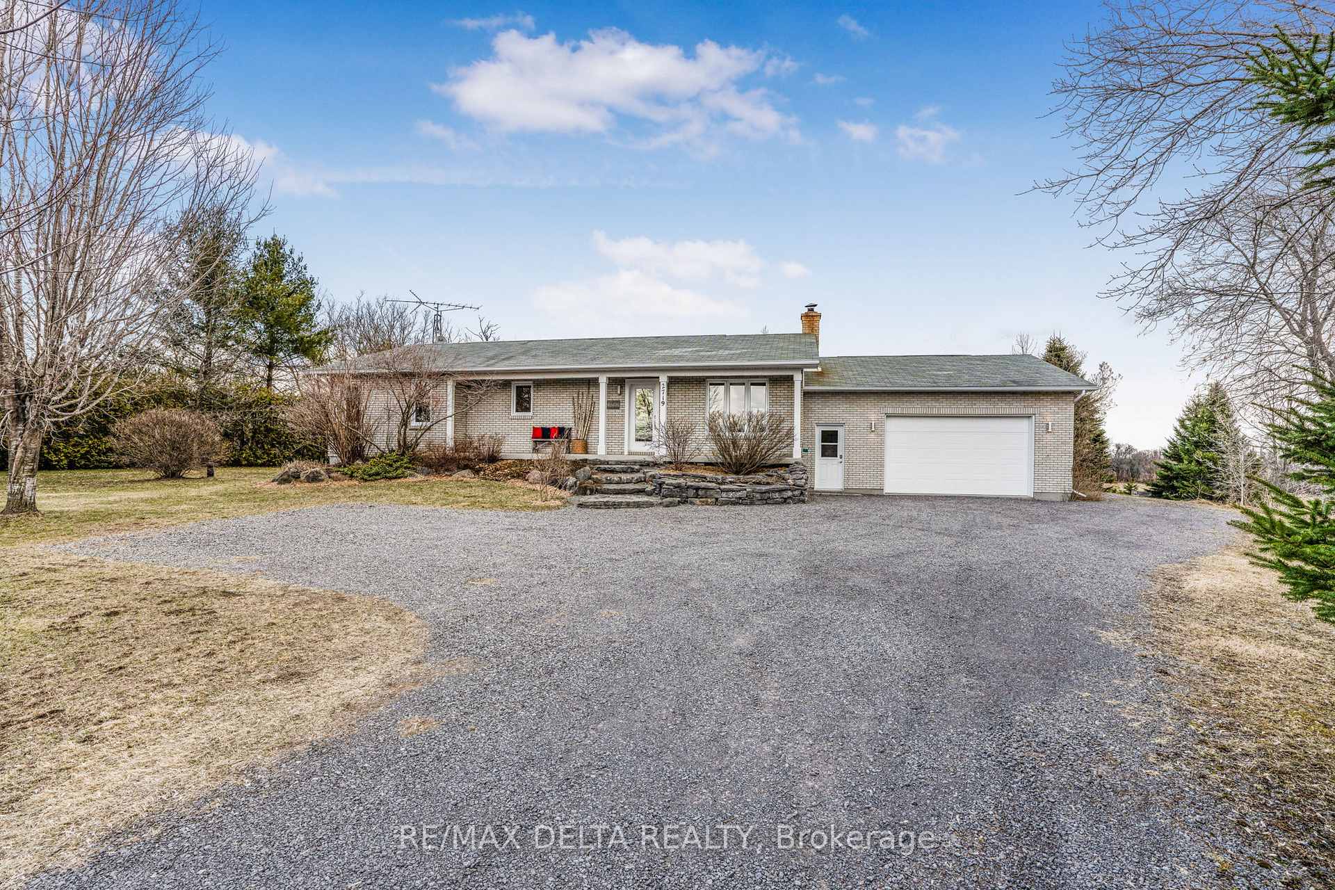 Photo 1 of 2719 Cassburn Road, Champlain, Champlain Twp — HOMEH