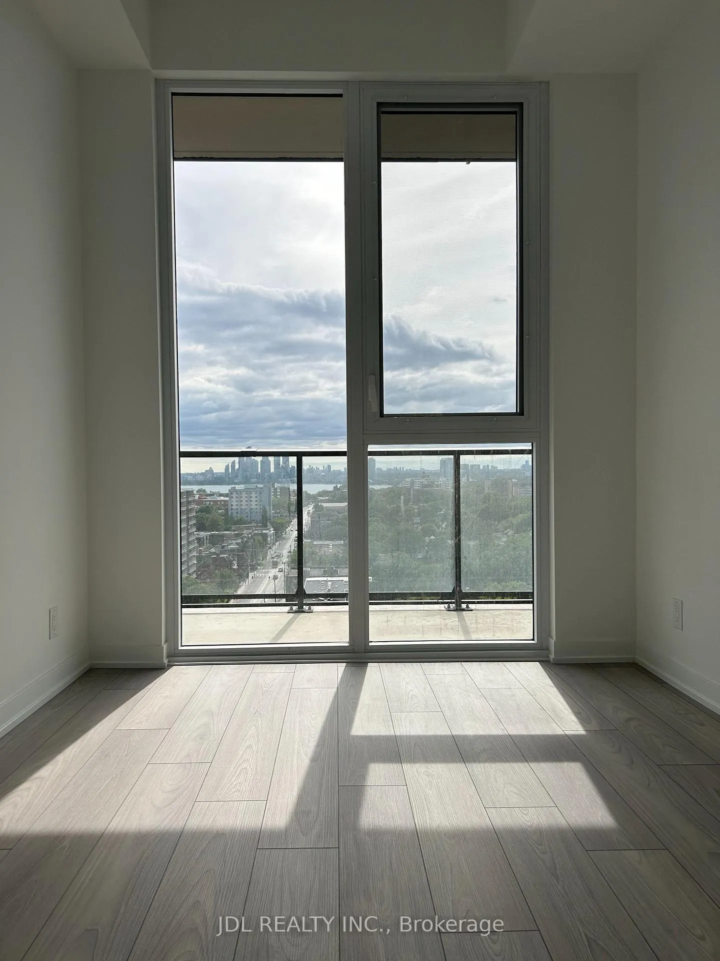 Photo 3 of Unit 1317, 285 Dufferin St Street, Toronto, South Parkdale — HOMEH