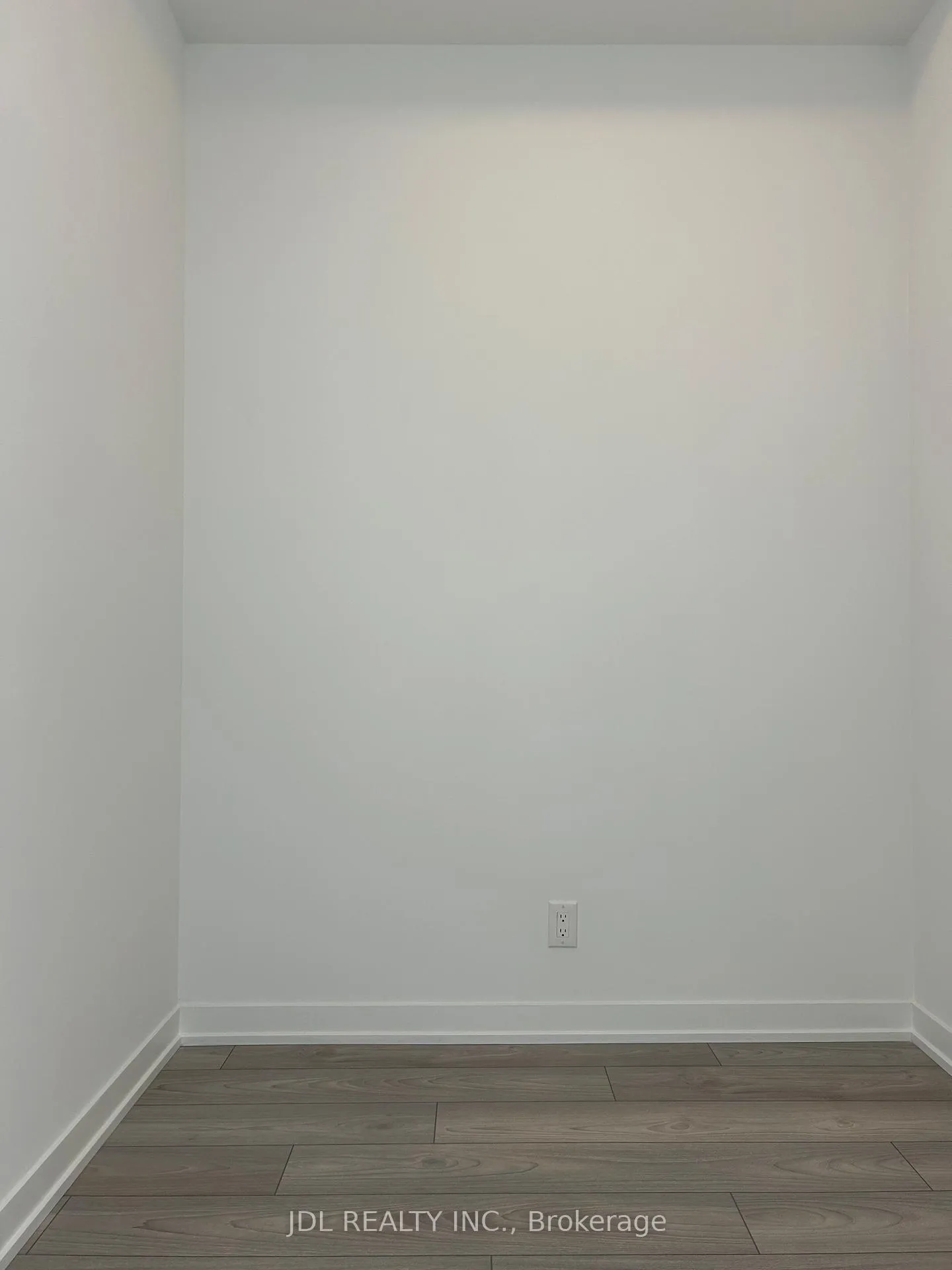 Photo 5 of Unit 1317, 285 Dufferin St Street, Toronto, South Parkdale — HOMEH