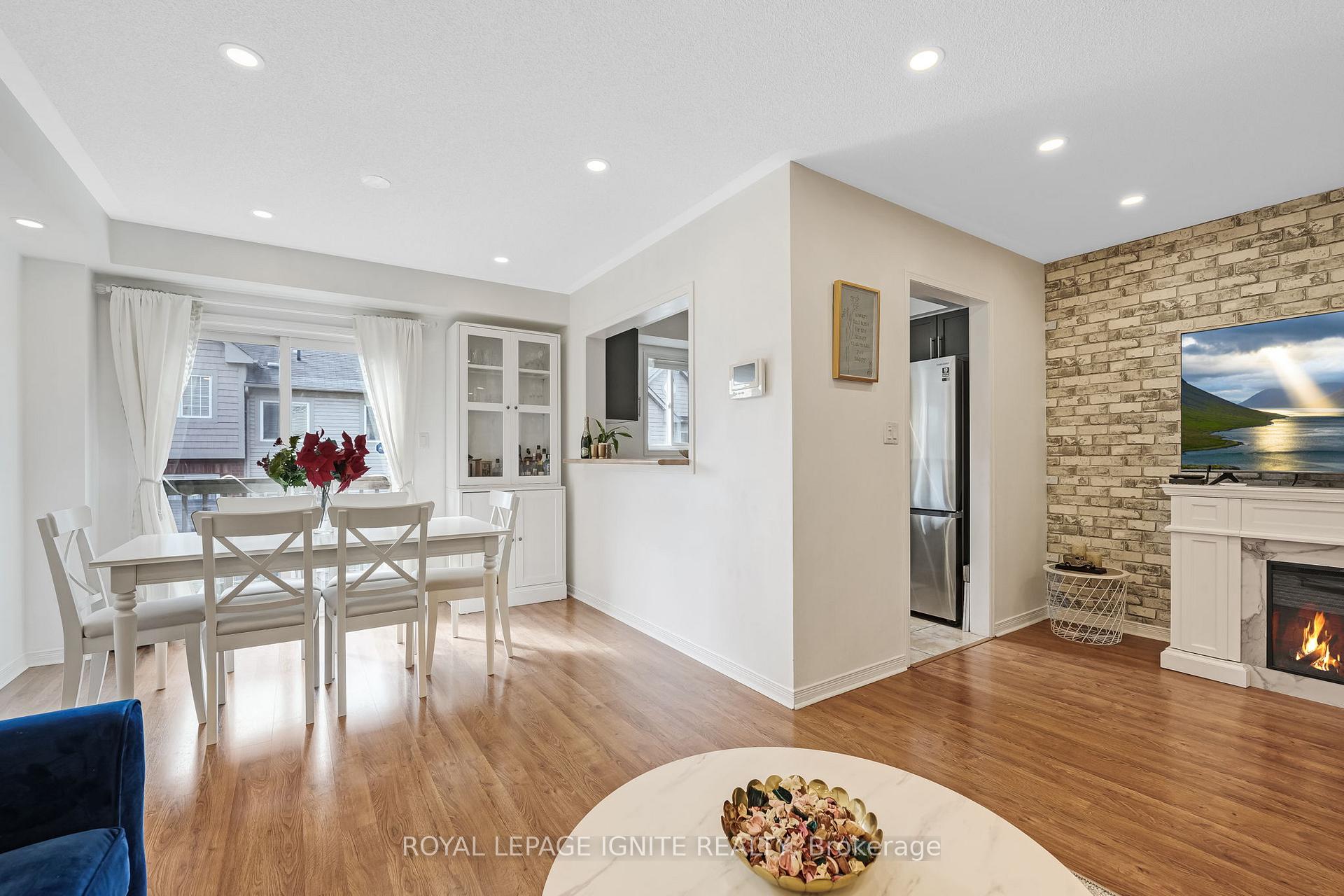 Photo 10 of 30 Bartolo Lane, Ajax, Central — HOMEH