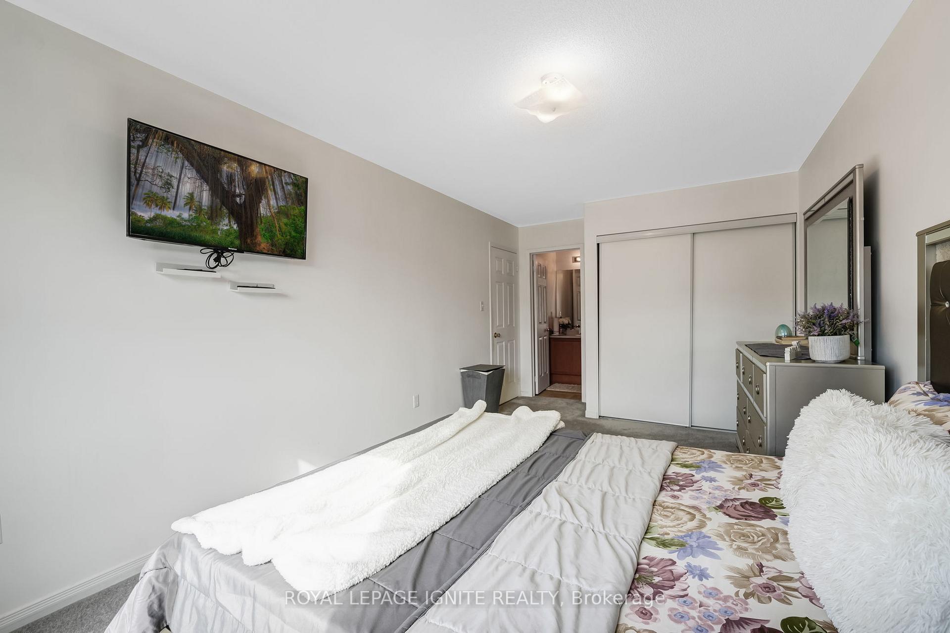 Photo 22 of 30 Bartolo Lane, Ajax, Central — HOMEH
