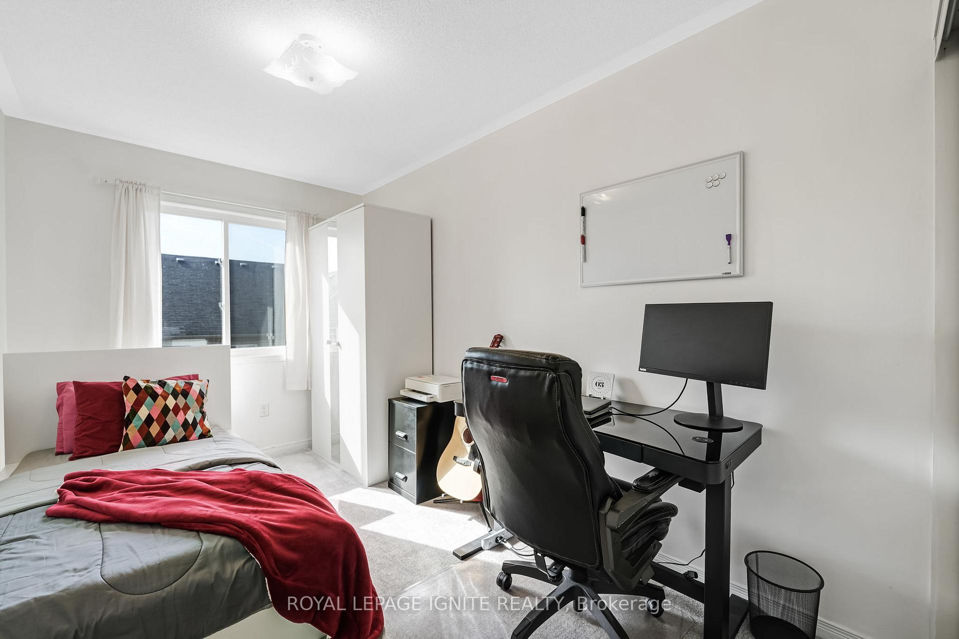Photo 24 of 30 Bartolo Lane, Ajax, Central — HOMEH