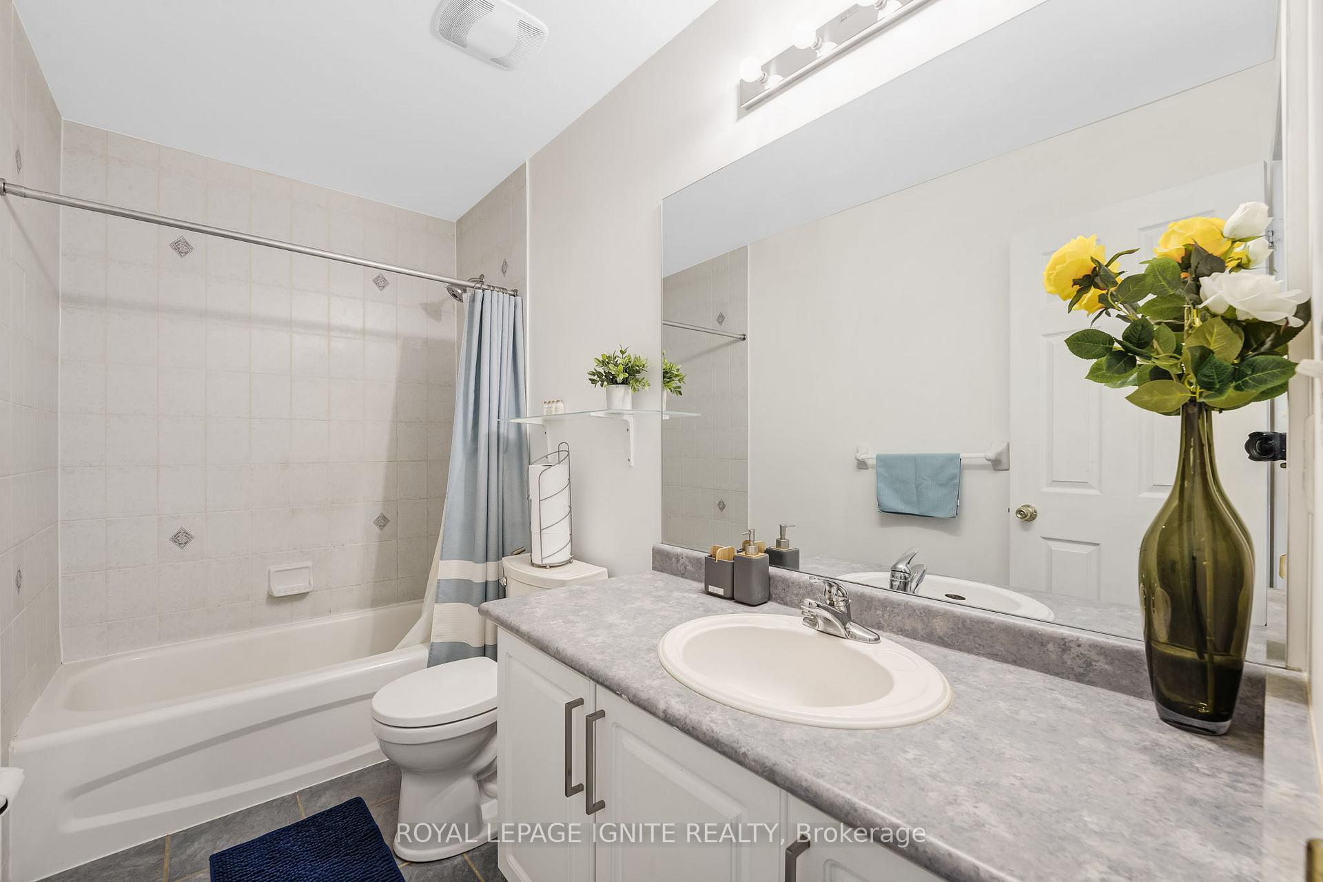 Photo 26 of 30 Bartolo Lane, Ajax, Central — HOMEH
