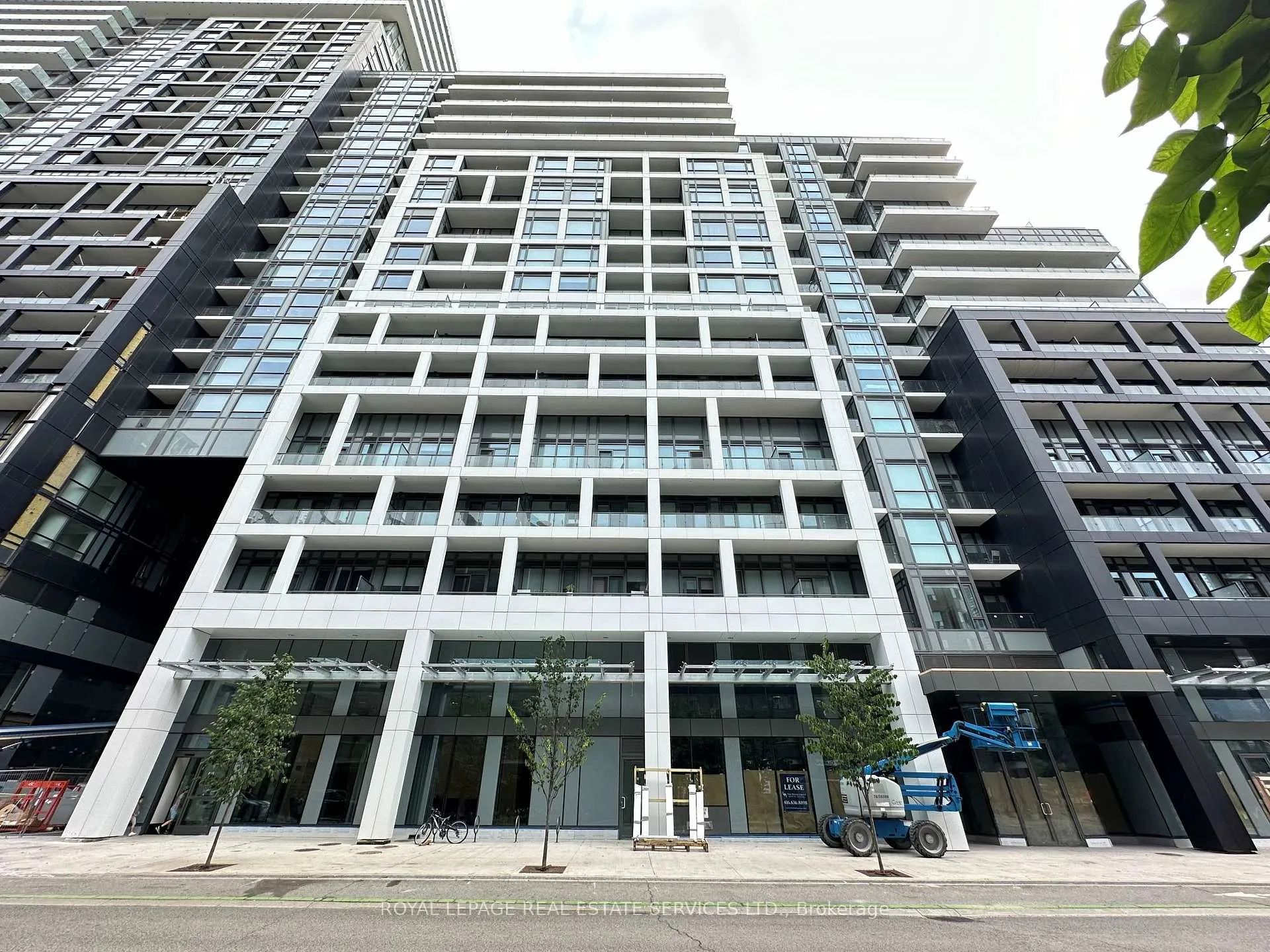 Front of Unit 558, 121 Lower Sherbourne Street