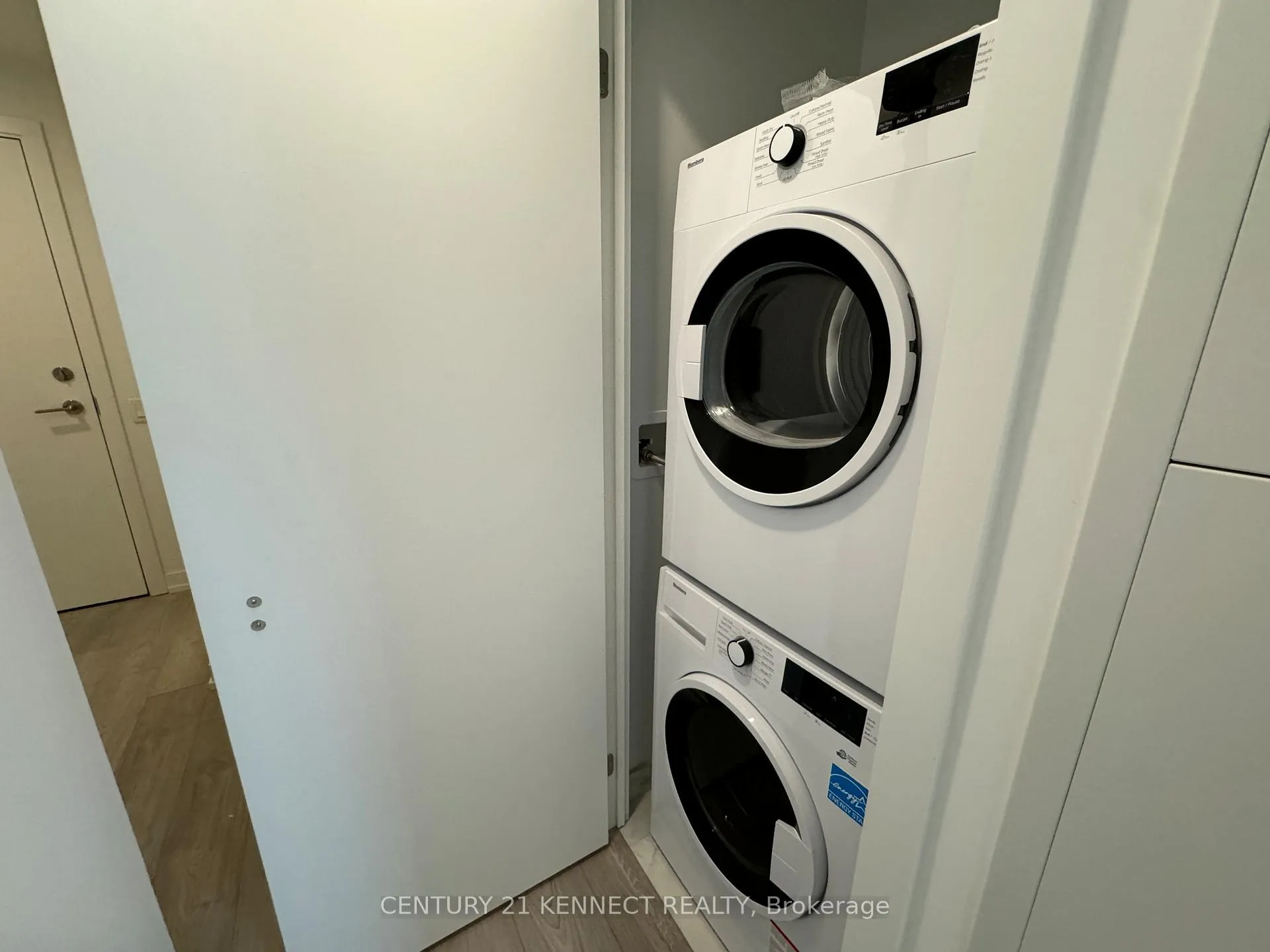 Photo 21 of Unit 3501, 82 Dalhousie Street, Toronto, Church-Yonge Corridor — HOMEH