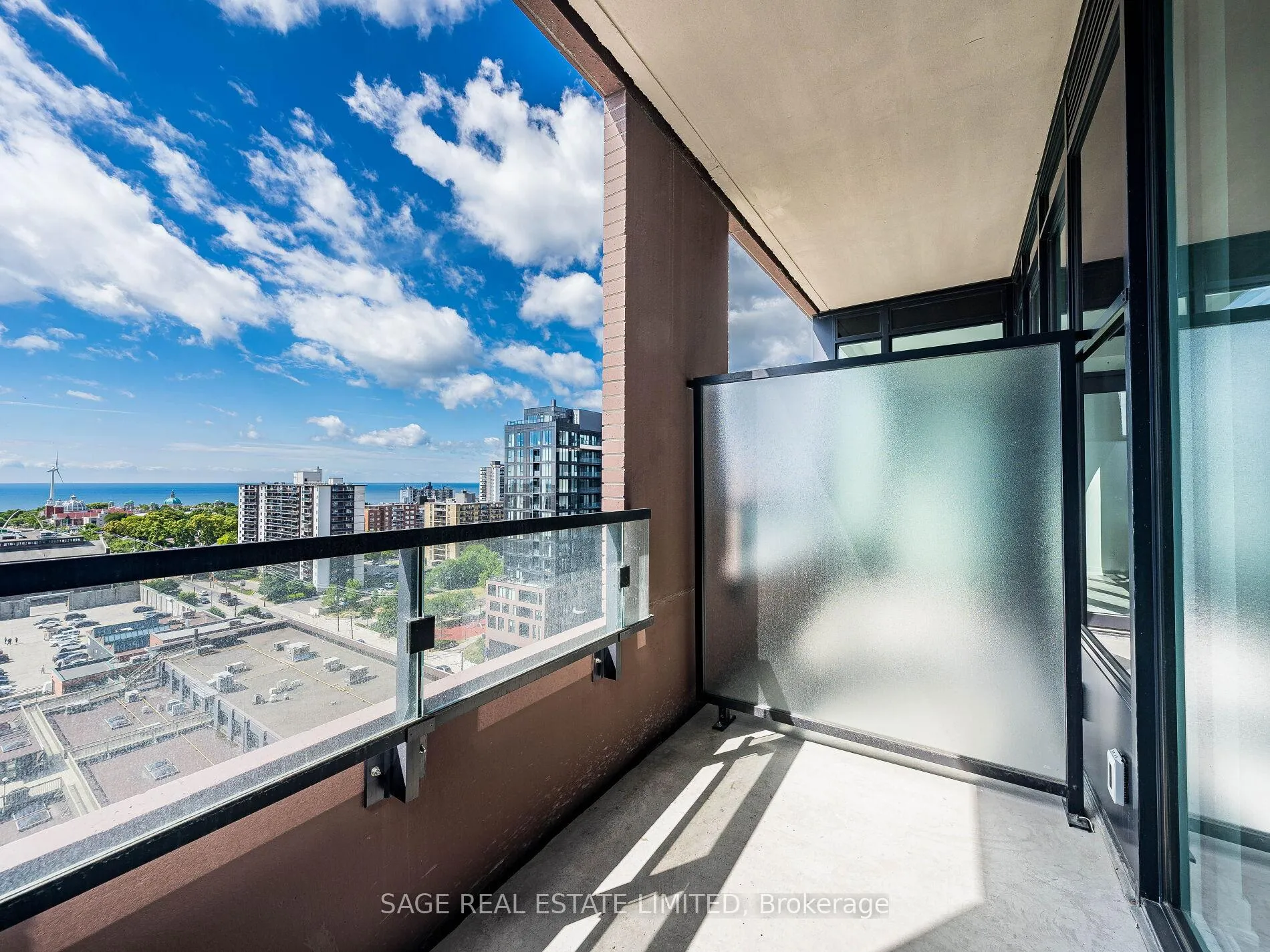 Photo 15 of Unit 1115, 285 Dufferin Street, Toronto, South Parkdale — HOMEH