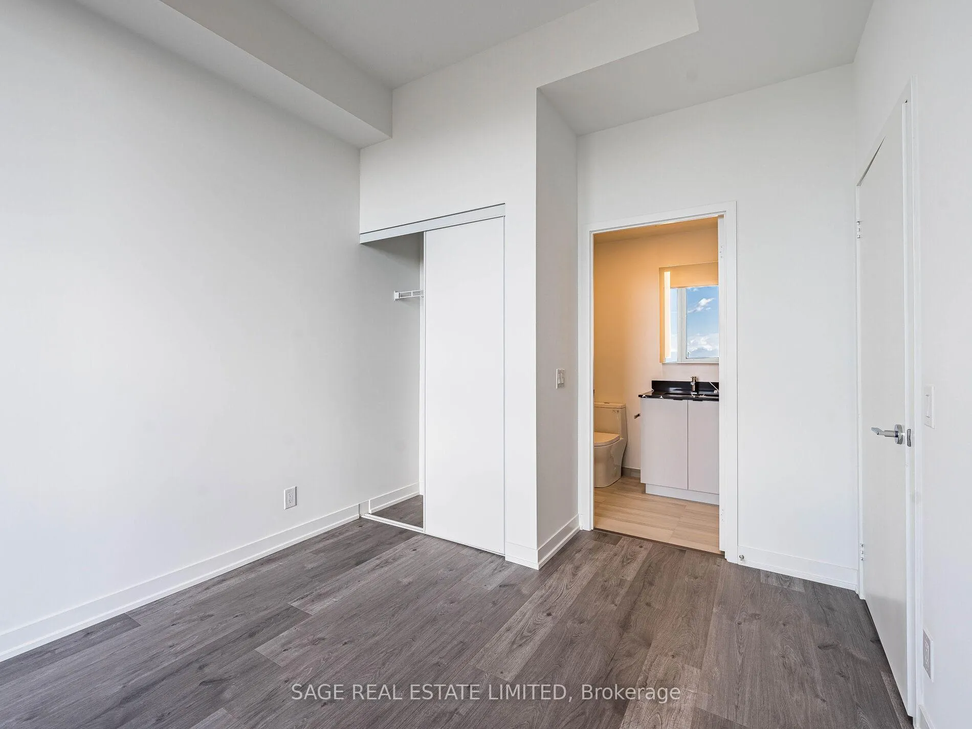 Photo 17 of Unit 1115, 285 Dufferin Street, Toronto, South Parkdale — HOMEH