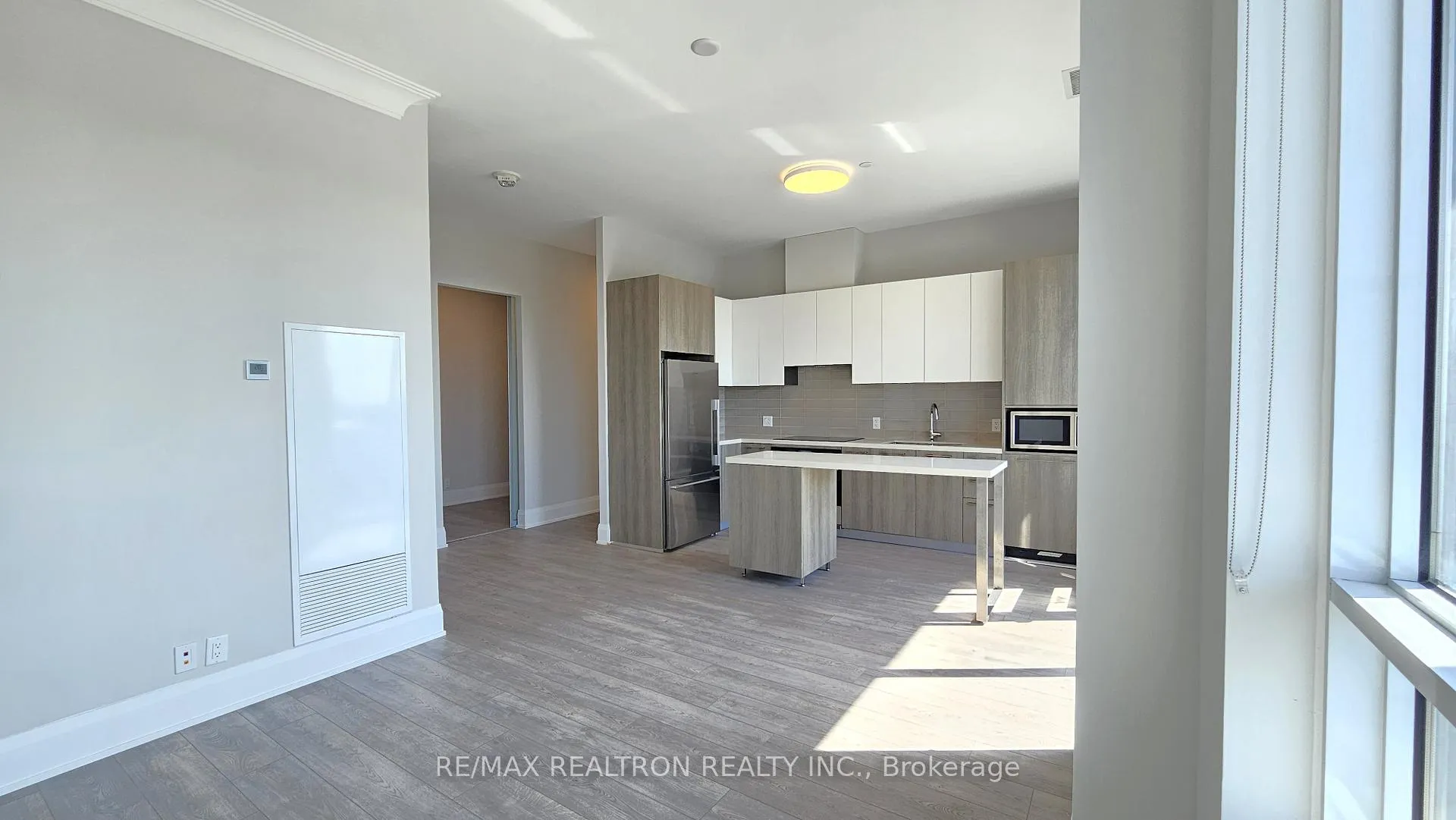 Photo 6 of Unit PH3, 38 Water Walk Drive, Markham, Unionville — HOMEH