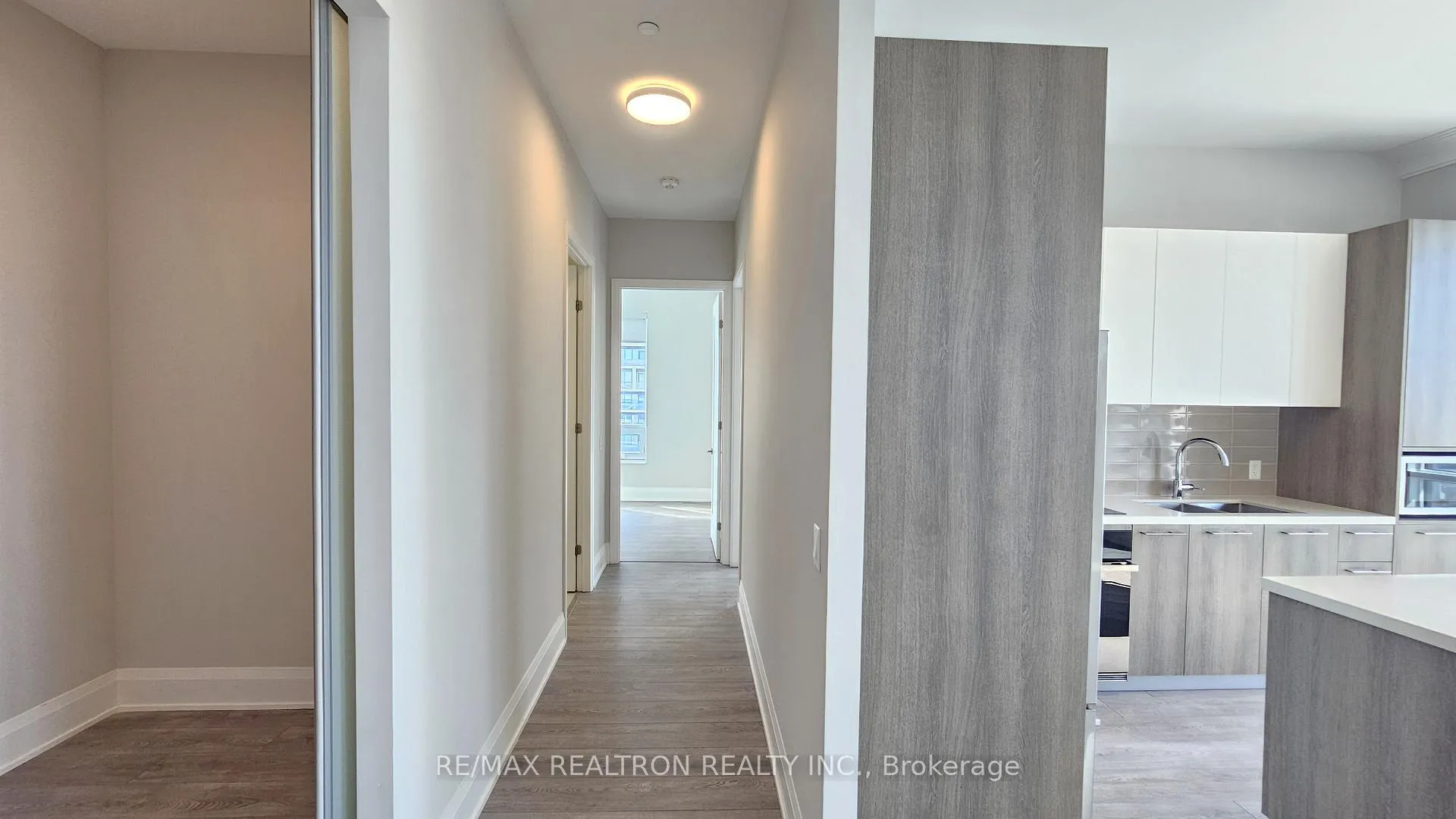 Photo 9 of Unit PH3, 38 Water Walk Drive, Markham, Unionville — HOMEH