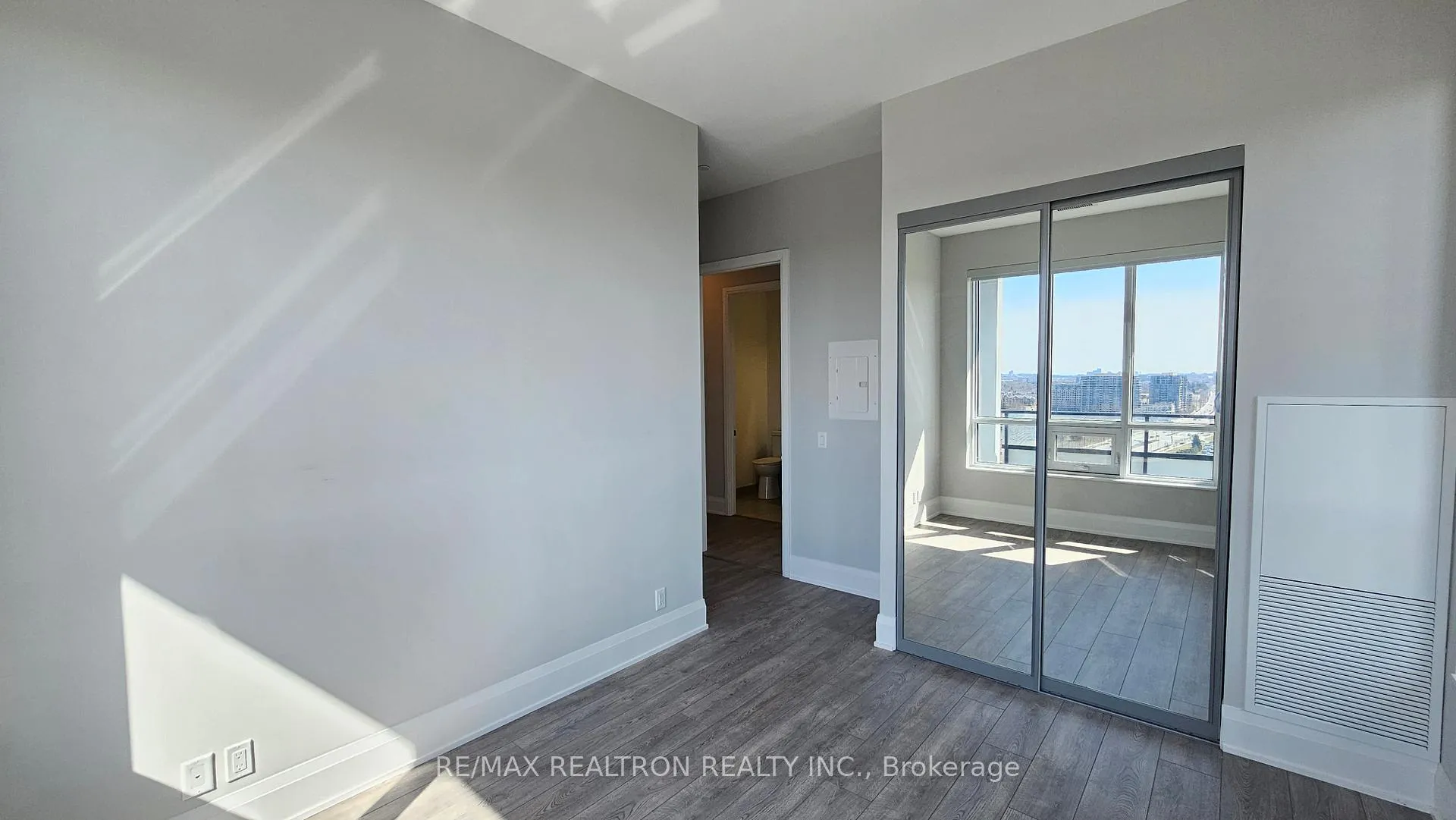 Photo 14 of Unit PH3, 38 Water Walk Drive, Markham, Unionville — HOMEH