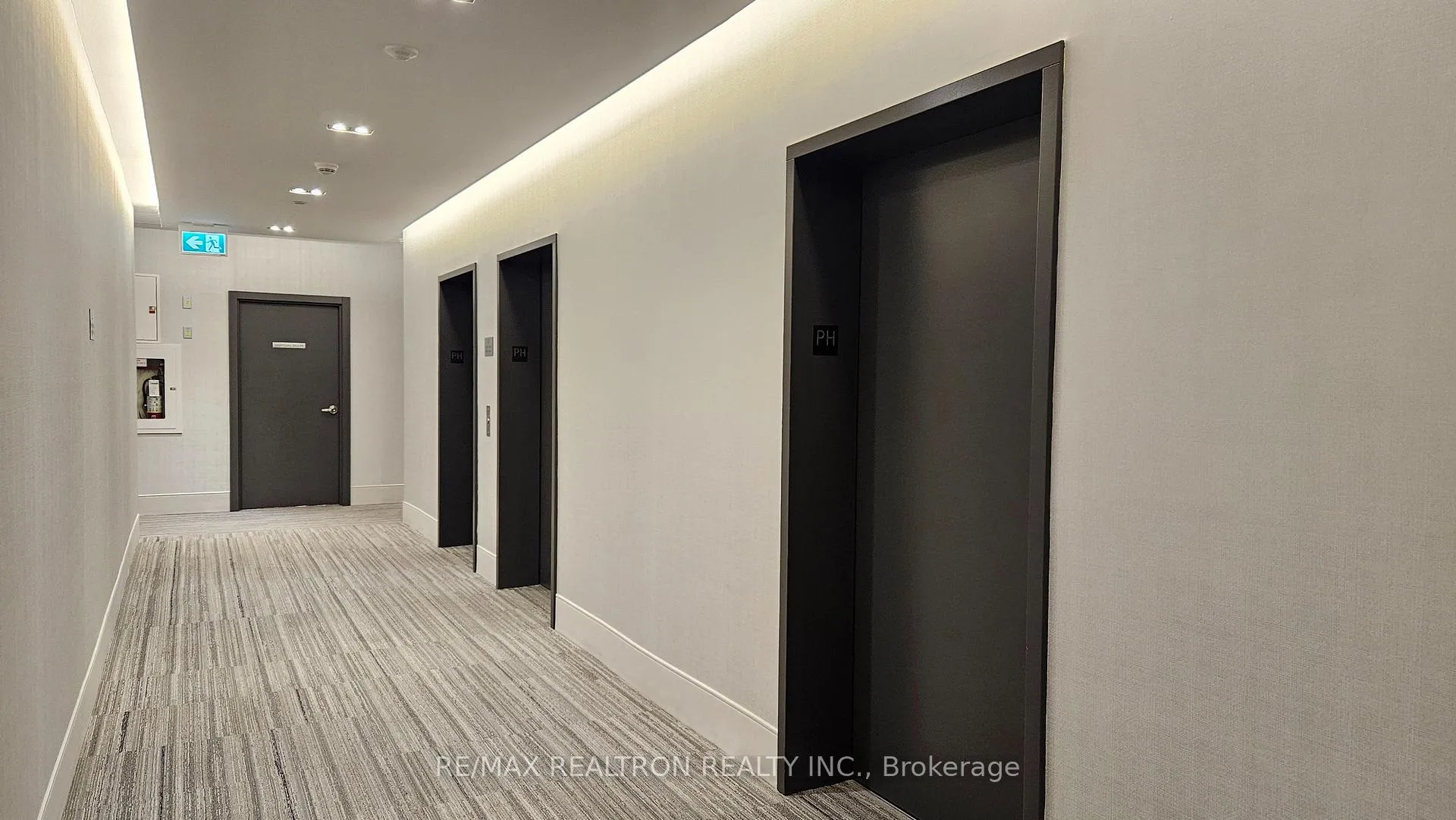 Photo 25 of Unit PH3, 38 Water Walk Drive, Markham, Unionville — HOMEH