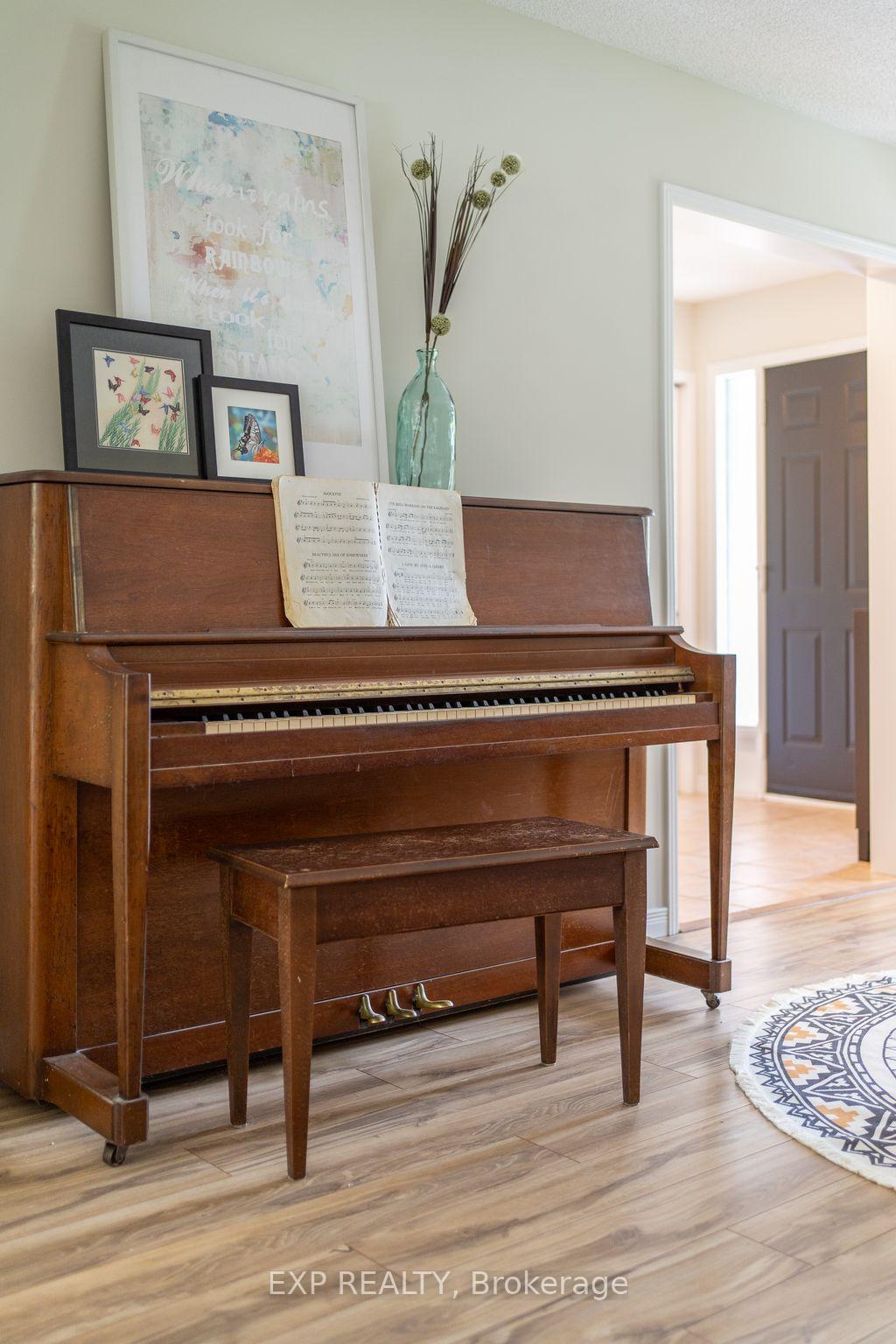 Photo 9 of 841 Chipping Park Boulevard, Cobourg — HOMEH