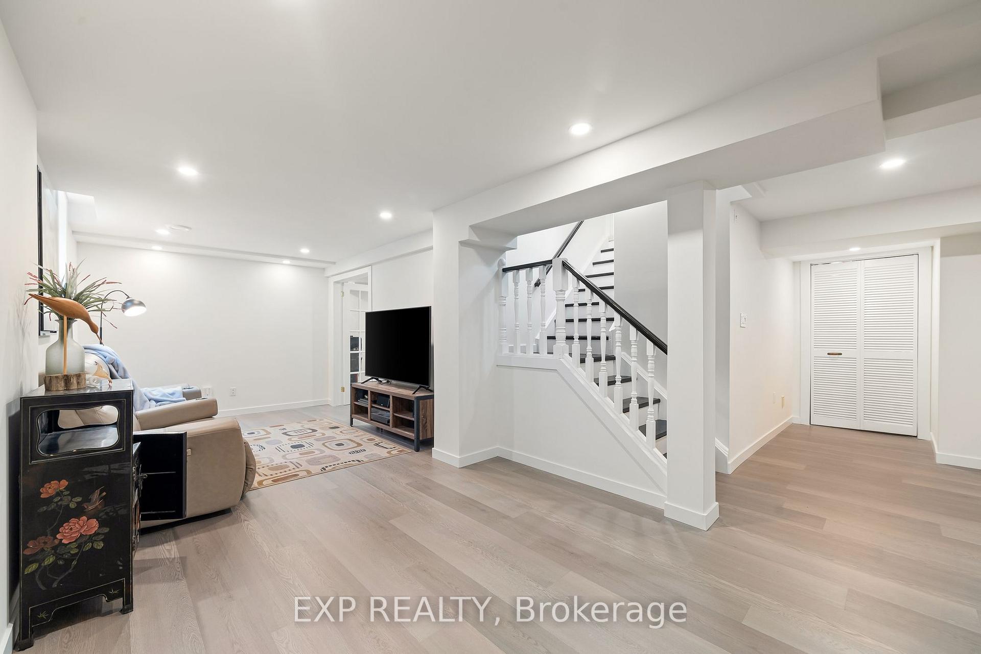 Photo 36 of 841 Chipping Park Boulevard, Cobourg — HOMEH