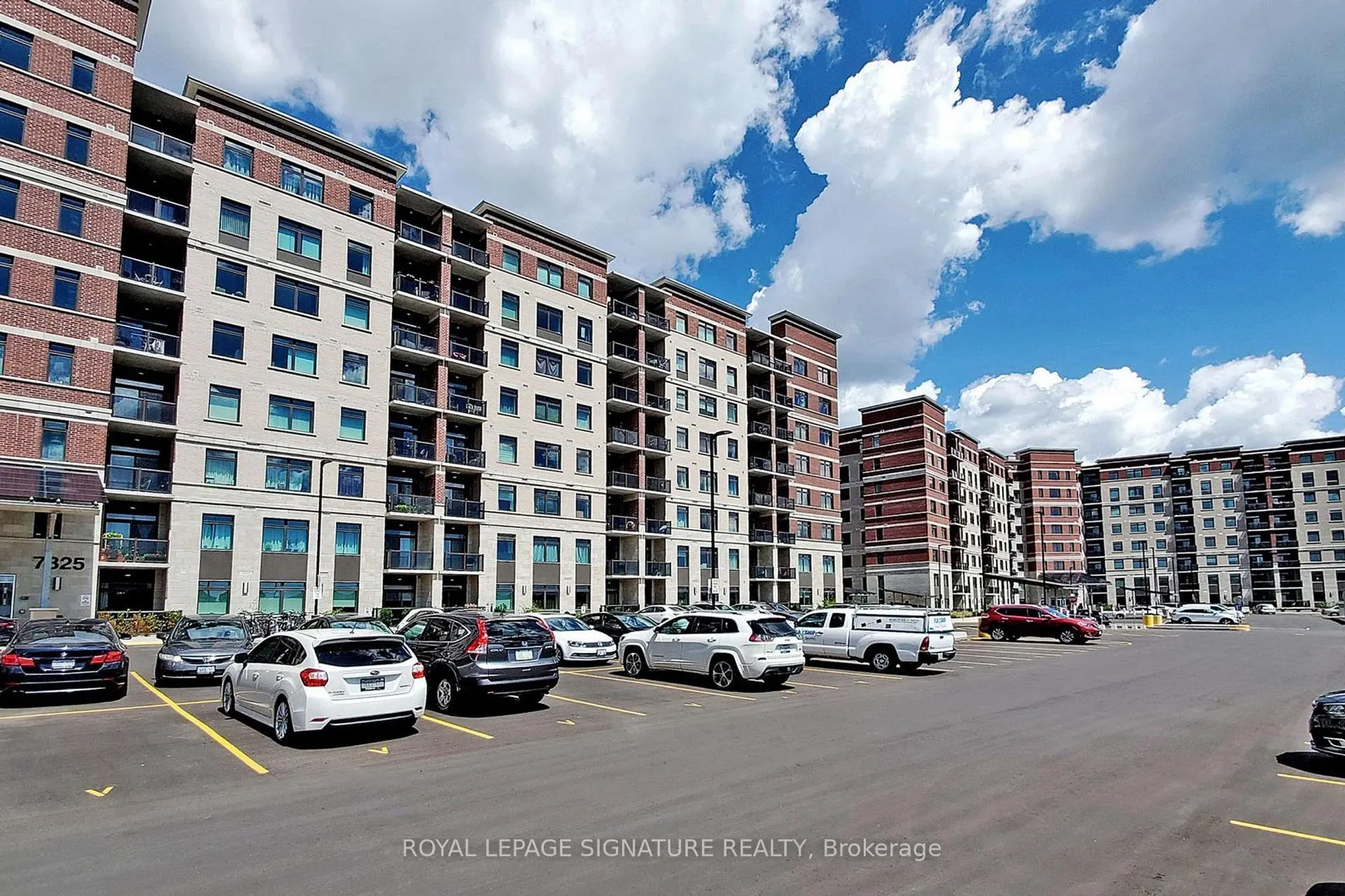 Photo 5 of Unit 433, 7325 Markham Road, Markham, Cedarwood — HOMEH