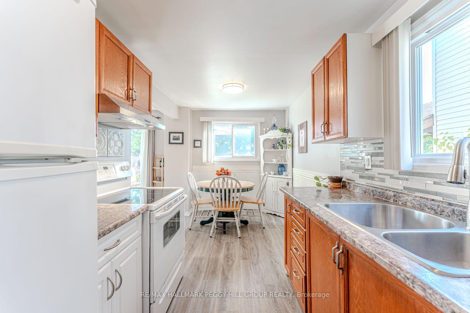 Photo 6 of 56 Maitland Drive, Barrie, Grove East — HOMEH