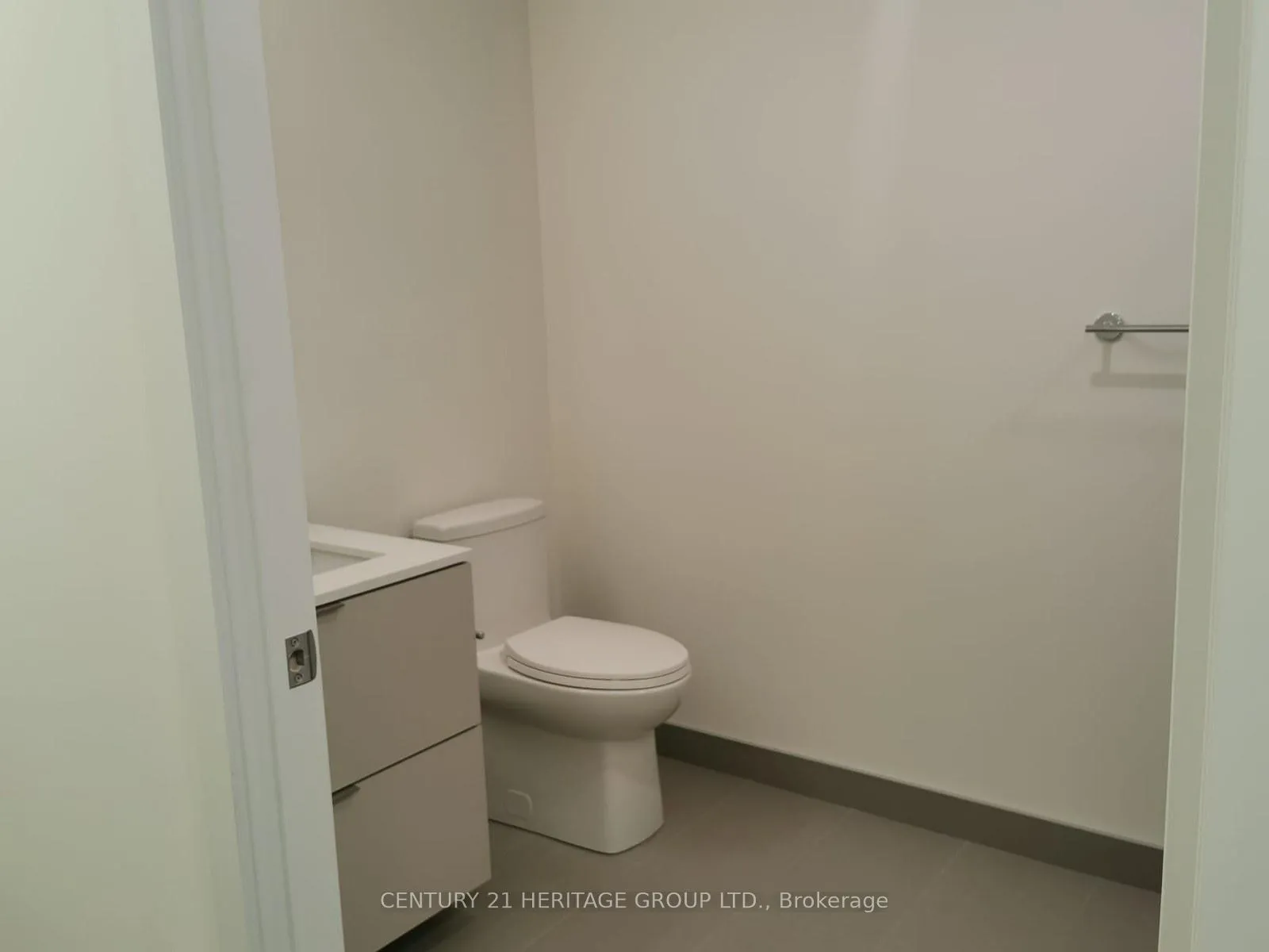 Photo 8 of Unit 304, 89 Church Street, Toronto, Church-Yonge Corridor — HOMEH